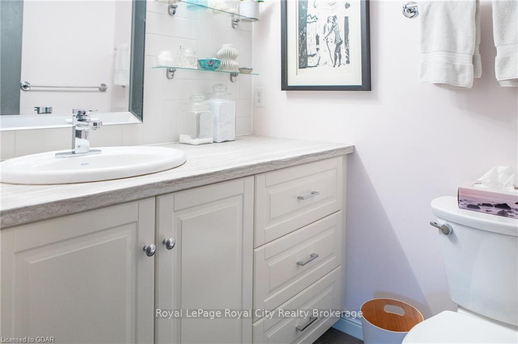 Photo 10 of Unit 504, 358 Waterloo Avenue, Guelph, Junction/Onward Willow — HOMEH