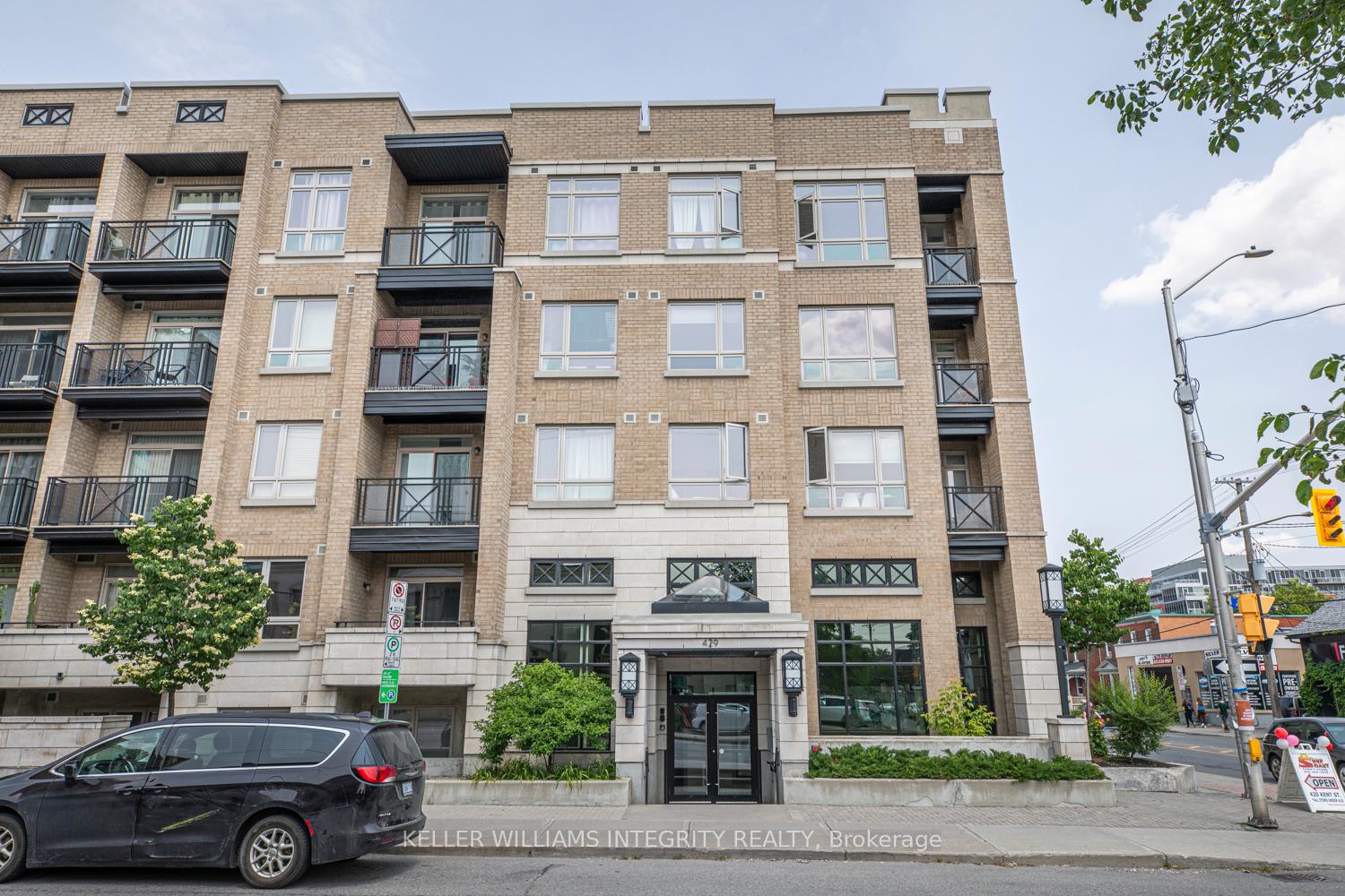 Front of Unit 506, 429 Kent Street