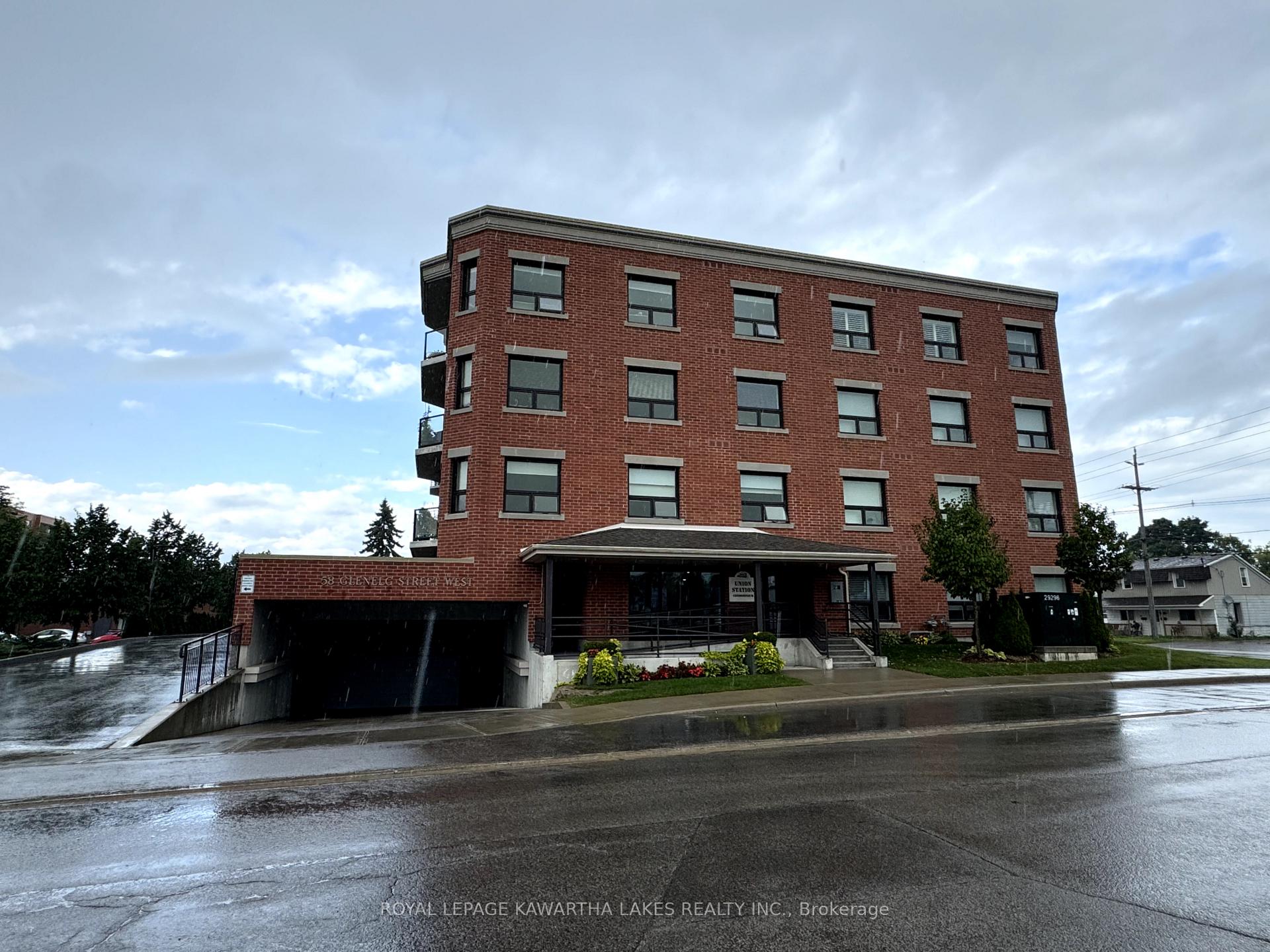 Front of Unit 307, 58 Glenelg Street W