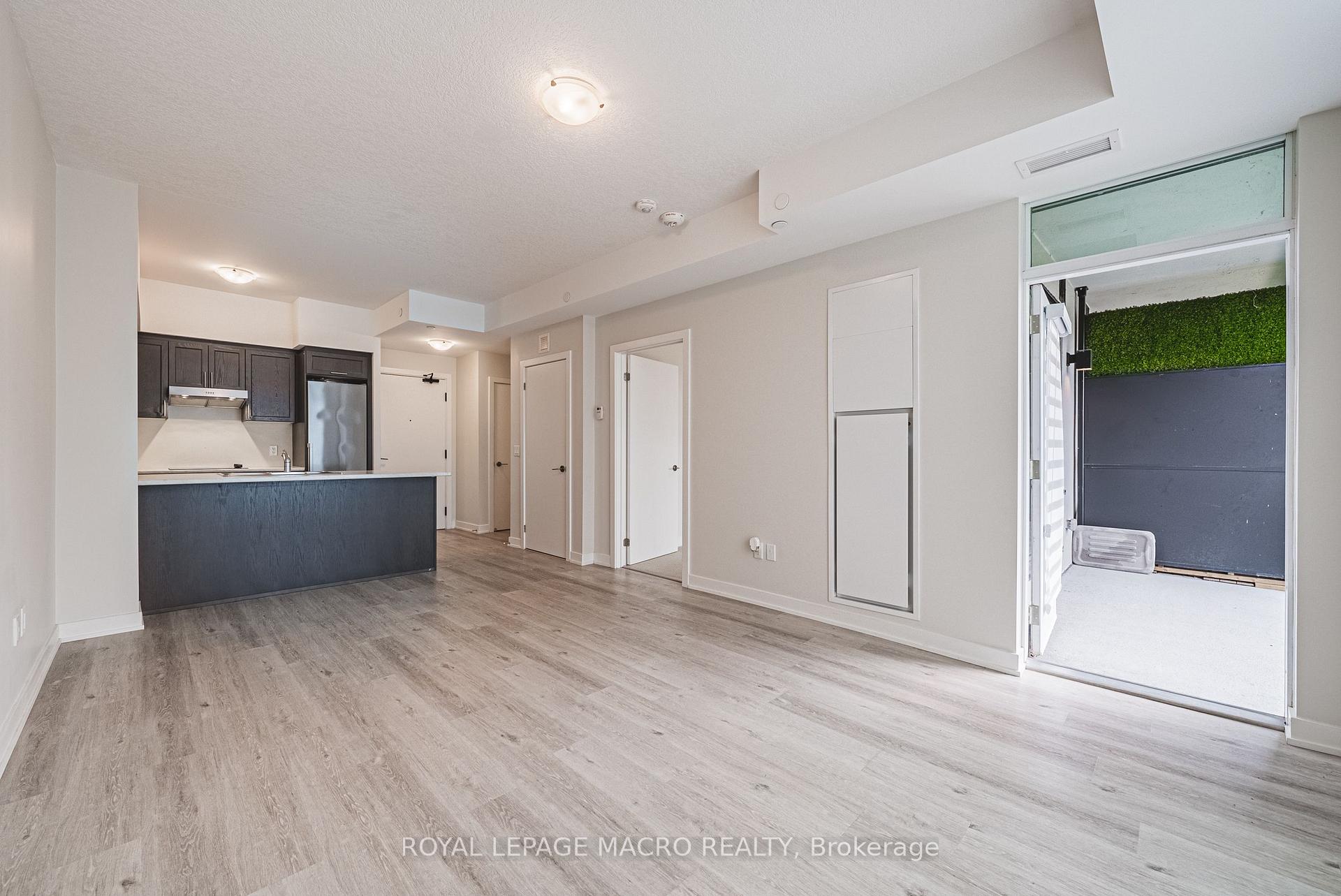 Photo 7 of Unit #210, 600 North Service Road, Hamilton, Lakeshore — HOMEH