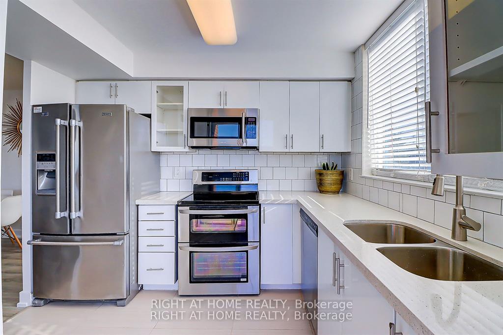 Photo 13 of Unit 404, 1625 Pickering Parkway, Pickering, Village East — HOMEH