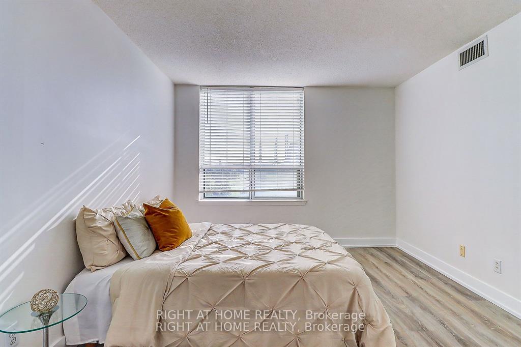 Photo 18 of Unit 404, 1625 Pickering Parkway, Pickering, Village East — HOMEH