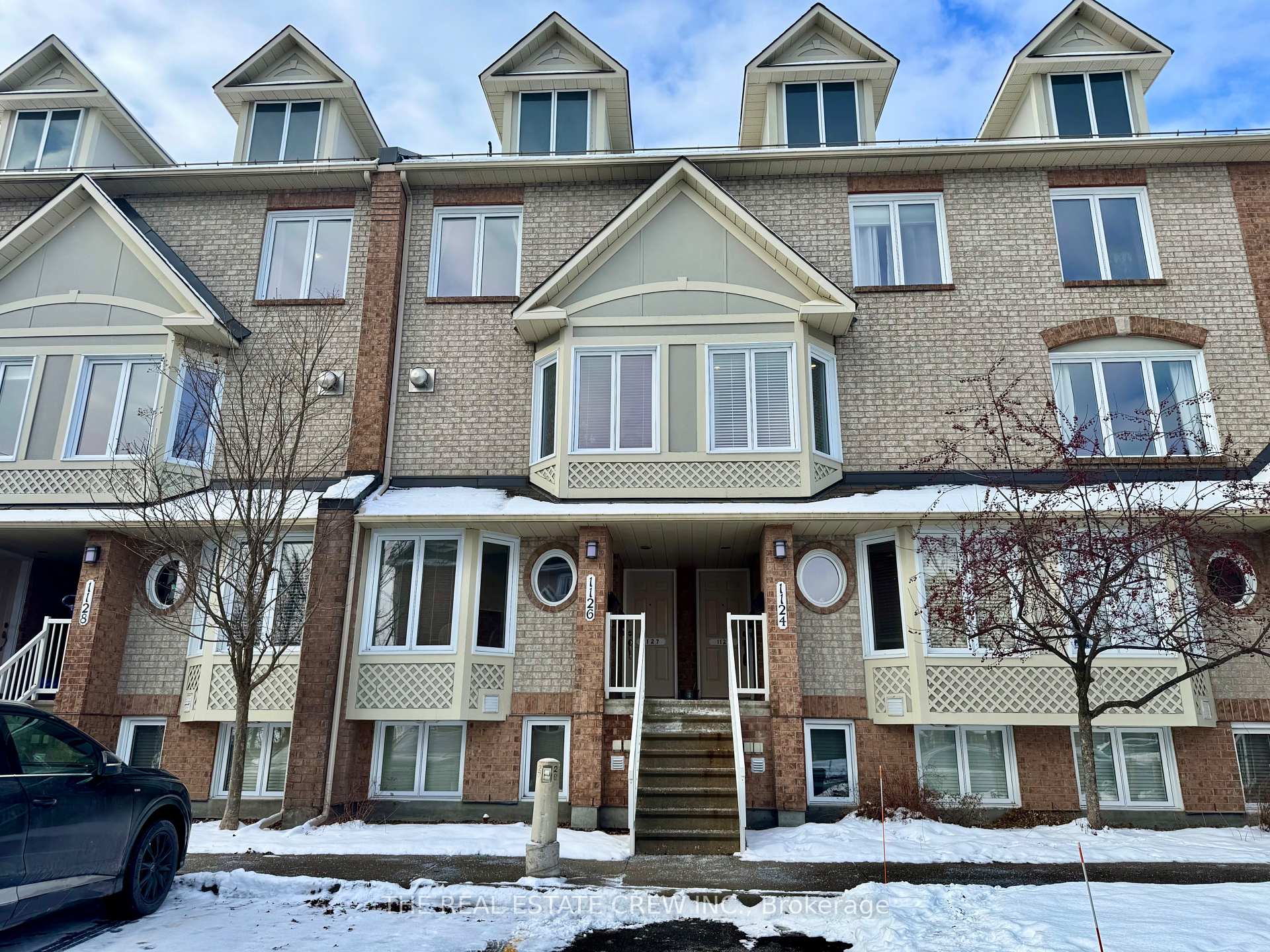 Photo 1 of 1125 Gablefield Pvt, Ottawa, Beaconwood — HOMEH