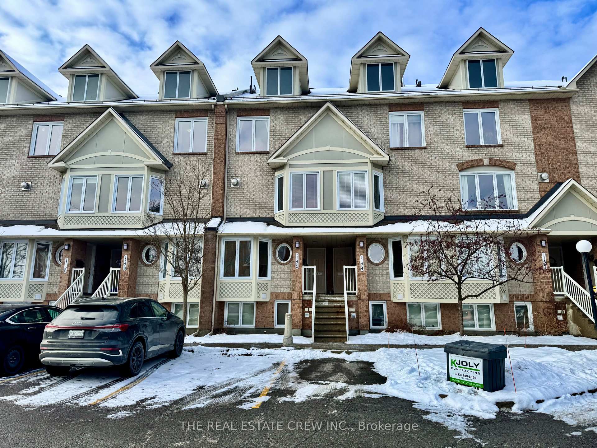 Photo 2 of 1125 Gablefield Pvt, Ottawa, Beaconwood — HOMEH