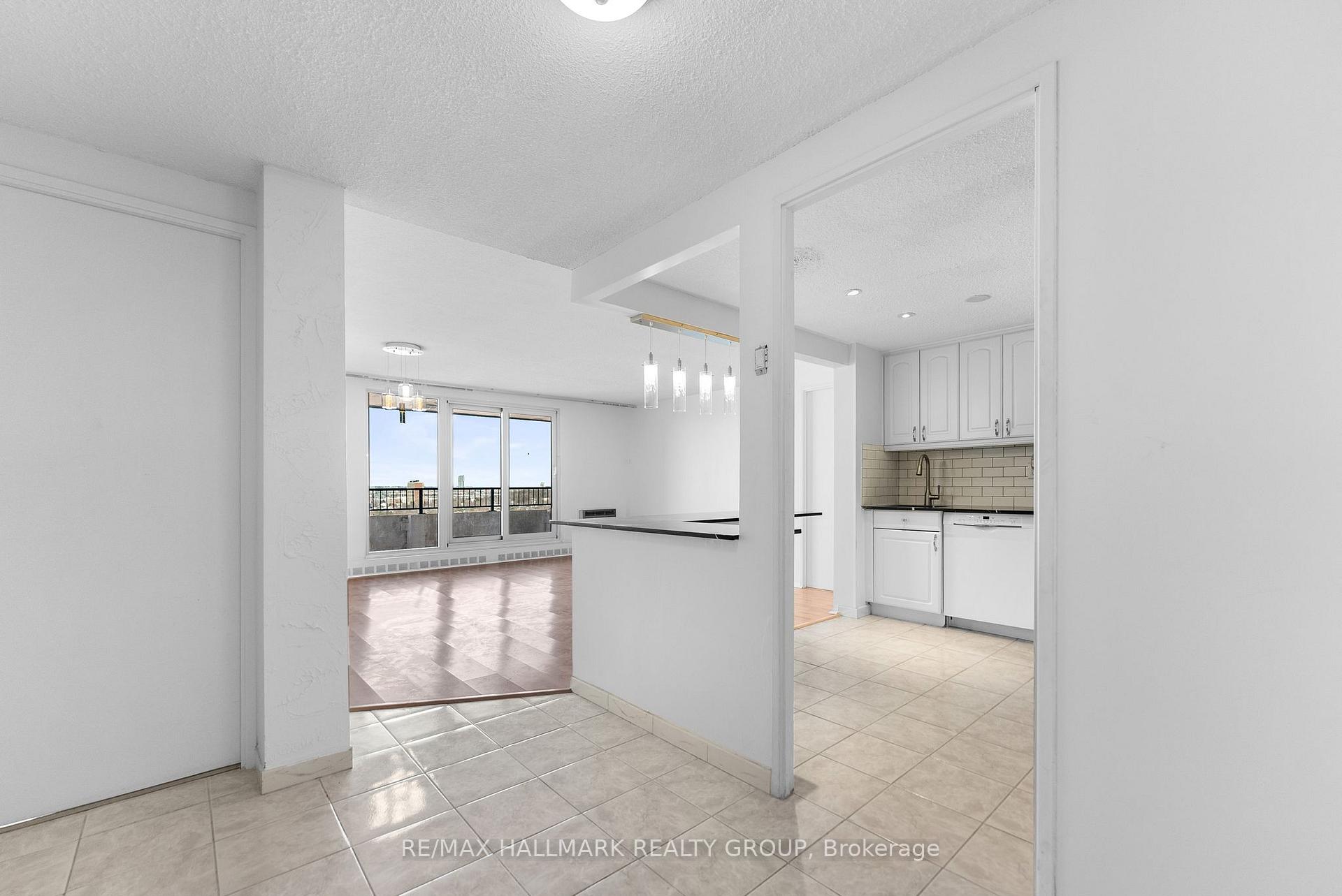 Photo 12 of Unit 2008, 1785 Frobisher Lane, Ottawa, Riverview Park — HOMEH