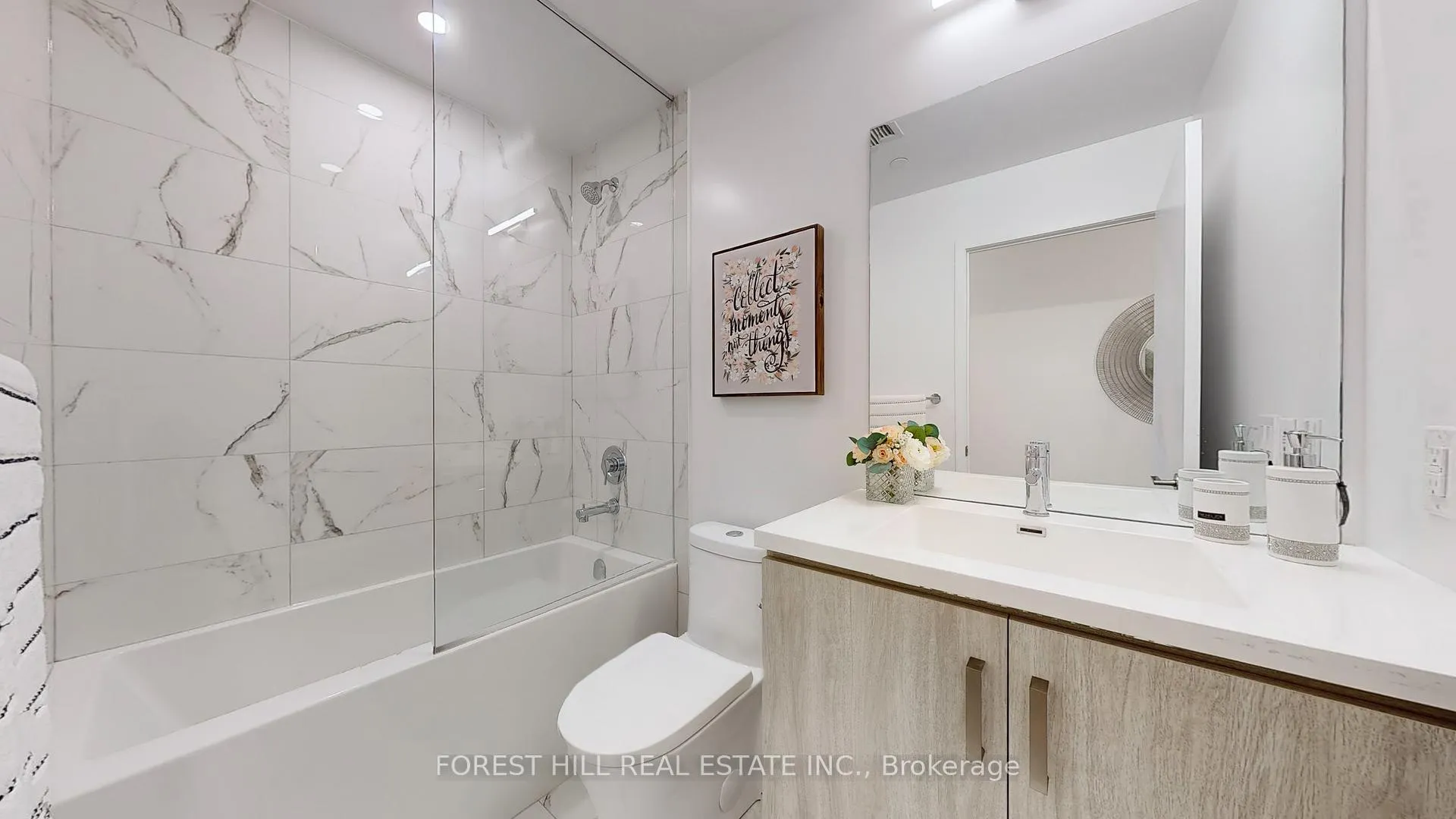 Photo 19 of Unit 818, 38 Honeycrisp Crescent, Vaughan, Vaughan Corporate Centre — HOMEH