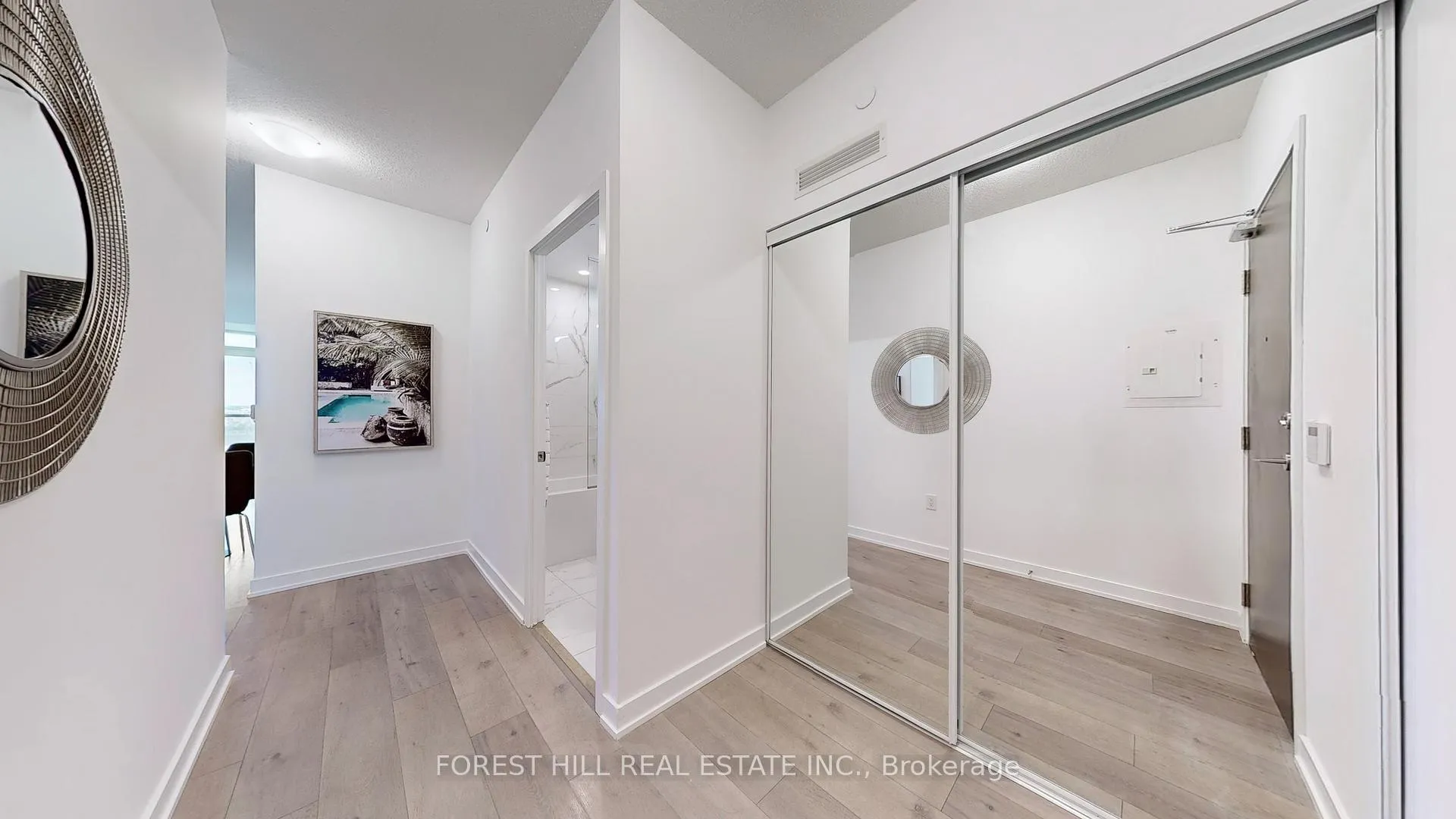 Photo 20 of Unit 818, 38 Honeycrisp Crescent, Vaughan, Vaughan Corporate Centre — HOMEH