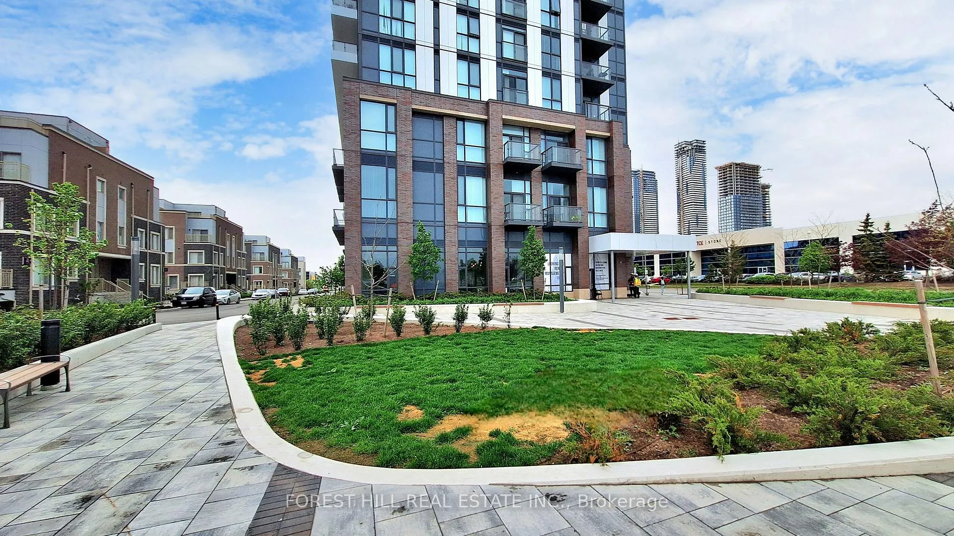 Photo 27 of Unit 818, 38 Honeycrisp Crescent, Vaughan, Vaughan Corporate Centre — HOMEH