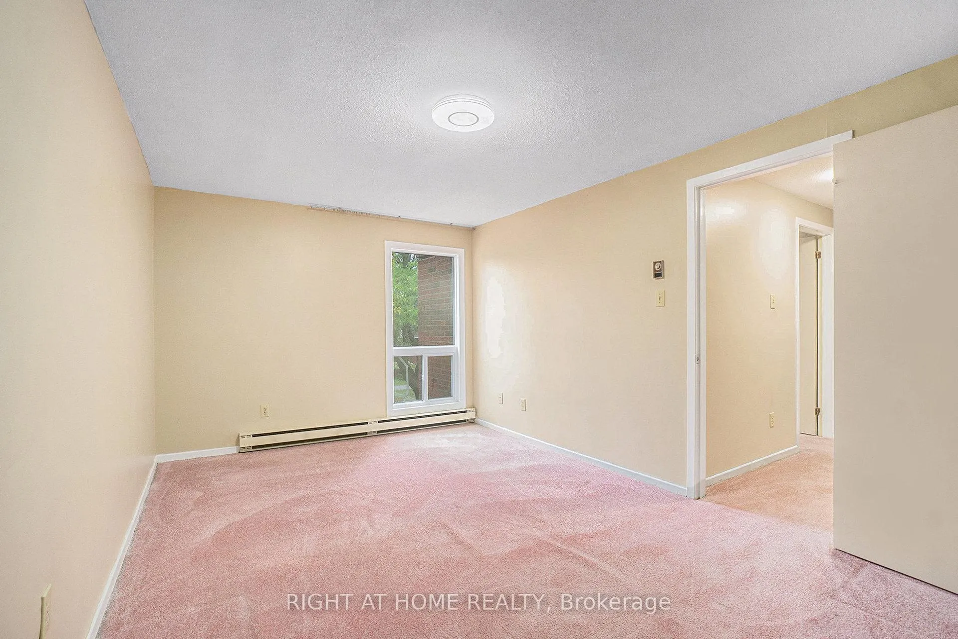 Photo 12 of Unit 59, 2939 Fairlea Crescent, Ottawa, Heron Gate/Industrial Park — HOMEH
