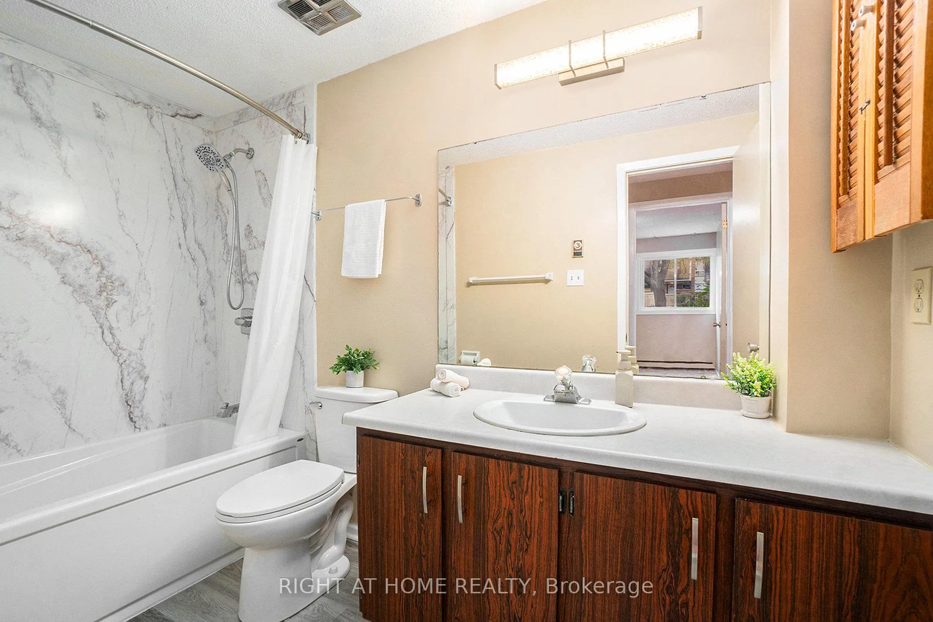 Photo 14 of Unit 59, 2939 Fairlea Crescent, Ottawa, Heron Gate/Industrial Park — HOMEH