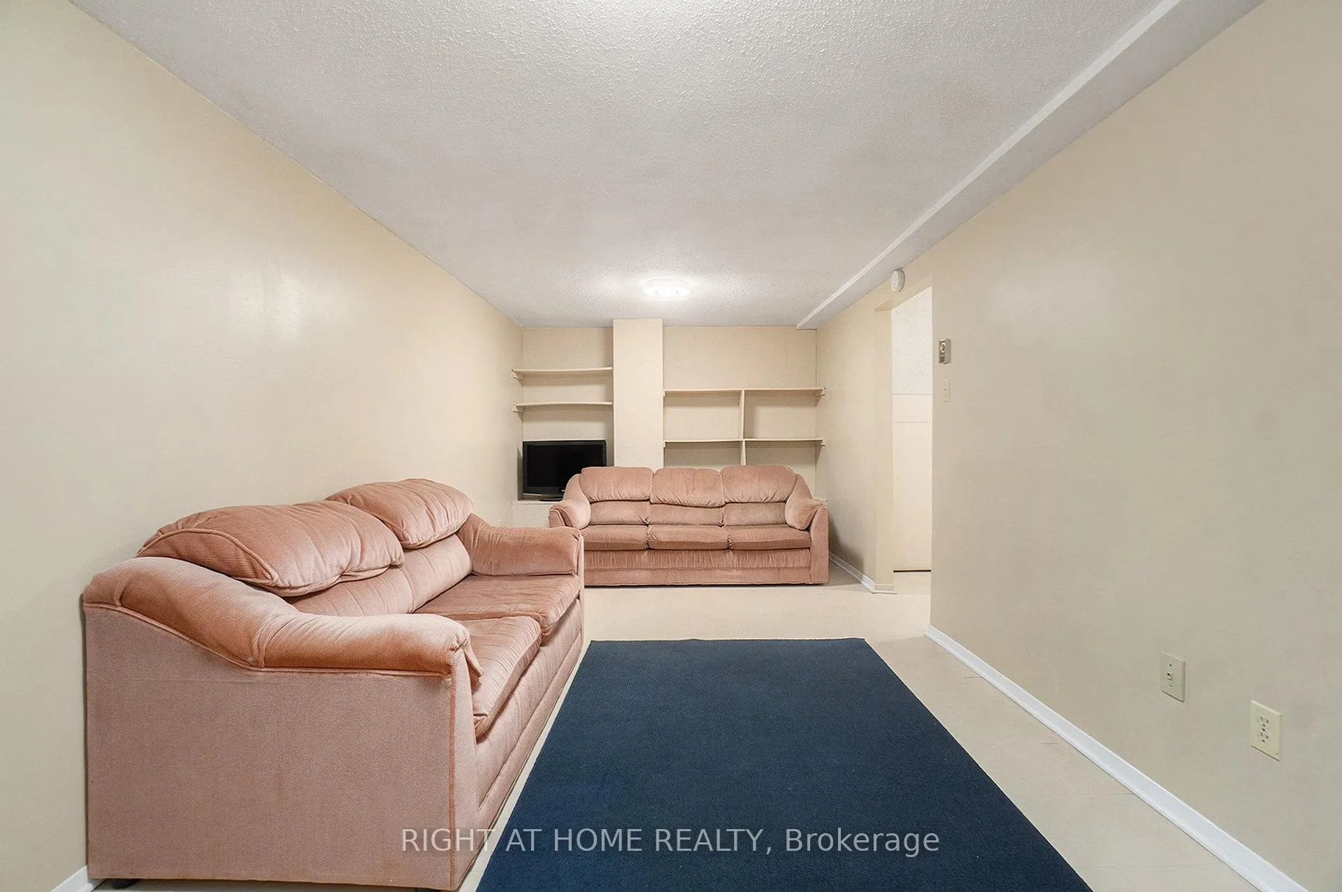 Photo 17 of Unit 59, 2939 Fairlea Crescent, Ottawa, Heron Gate/Industrial Park — HOMEH