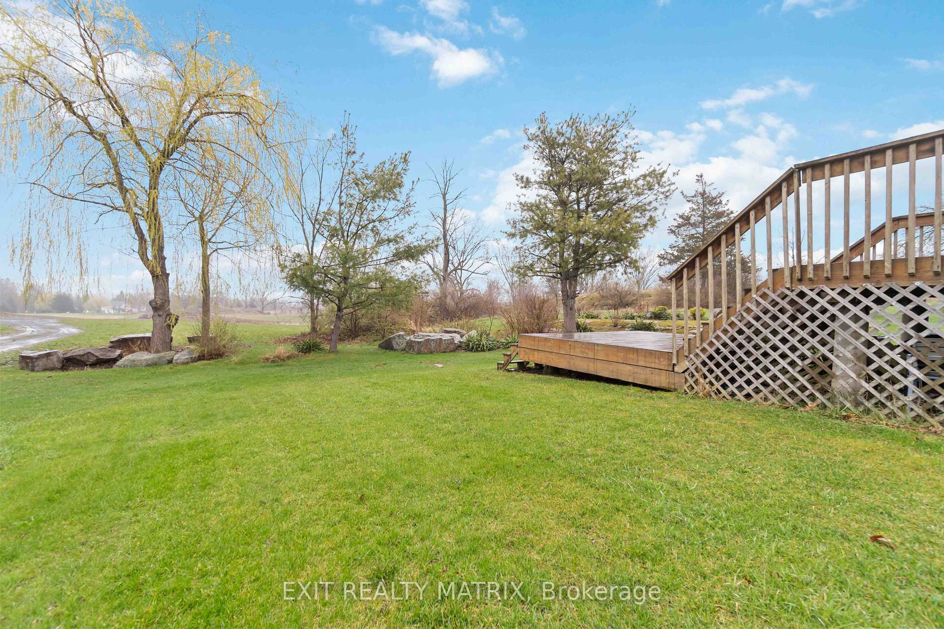 Photo 5 of 145 Garfield Street S, Gananoque — HOMEH
