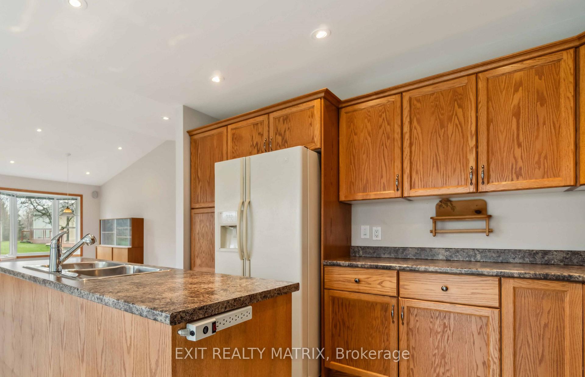 Photo 22 of 145 Garfield Street S, Gananoque — HOMEH