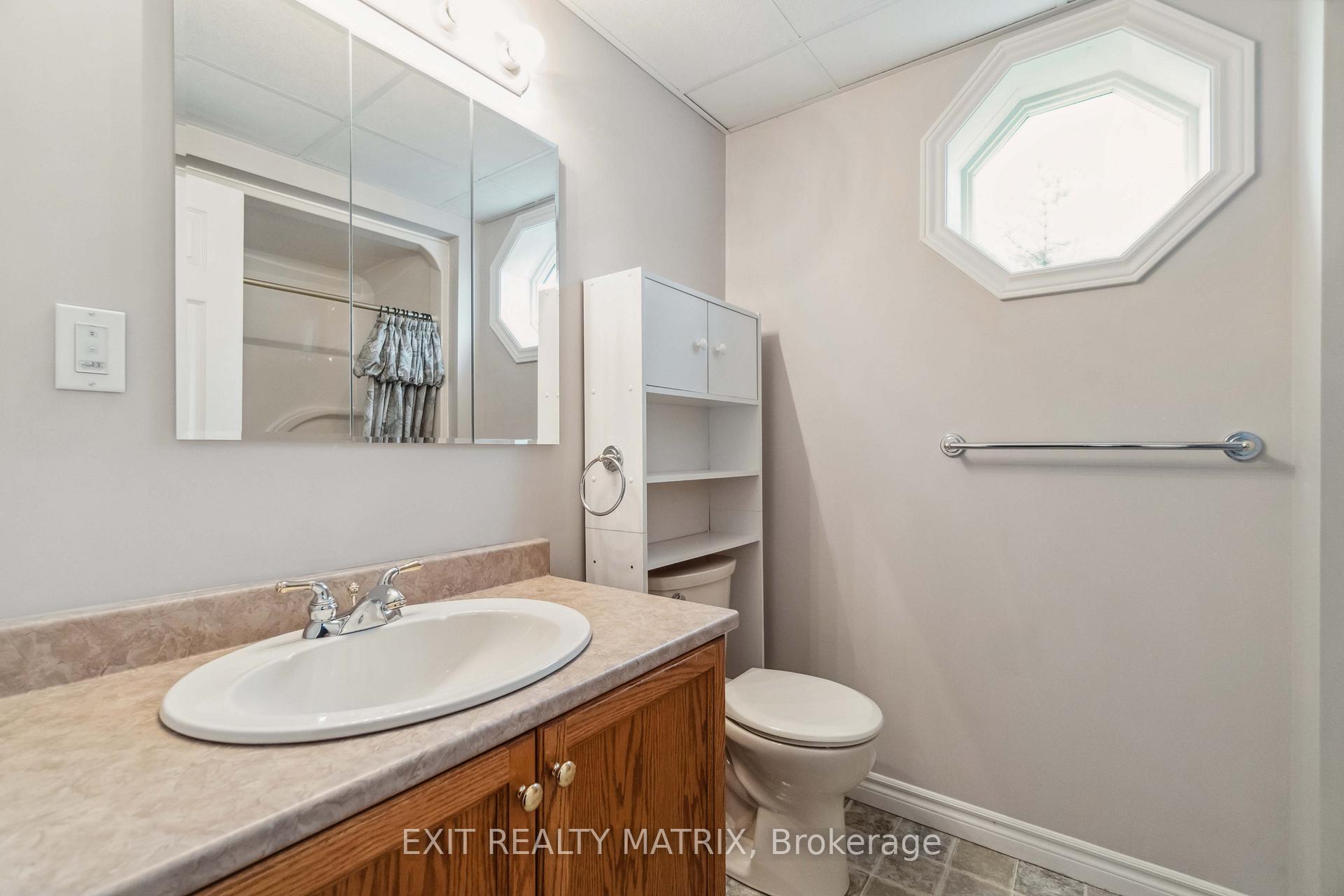 Photo 32 of 145 Garfield Street S, Gananoque — HOMEH