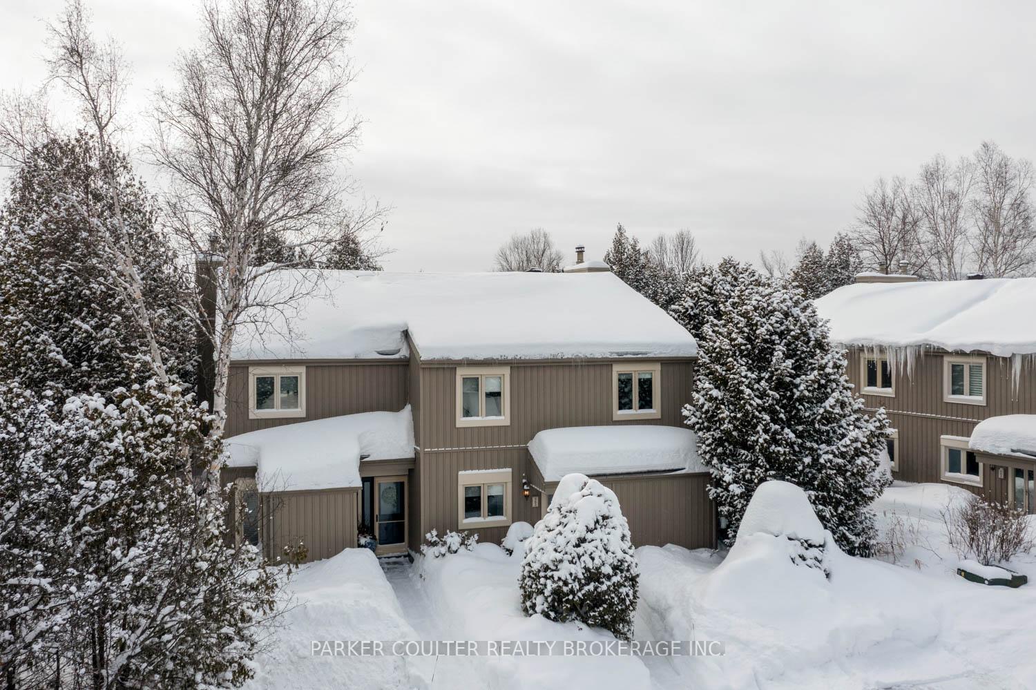 Front of Unit 2, 562 Oxbow Crescent