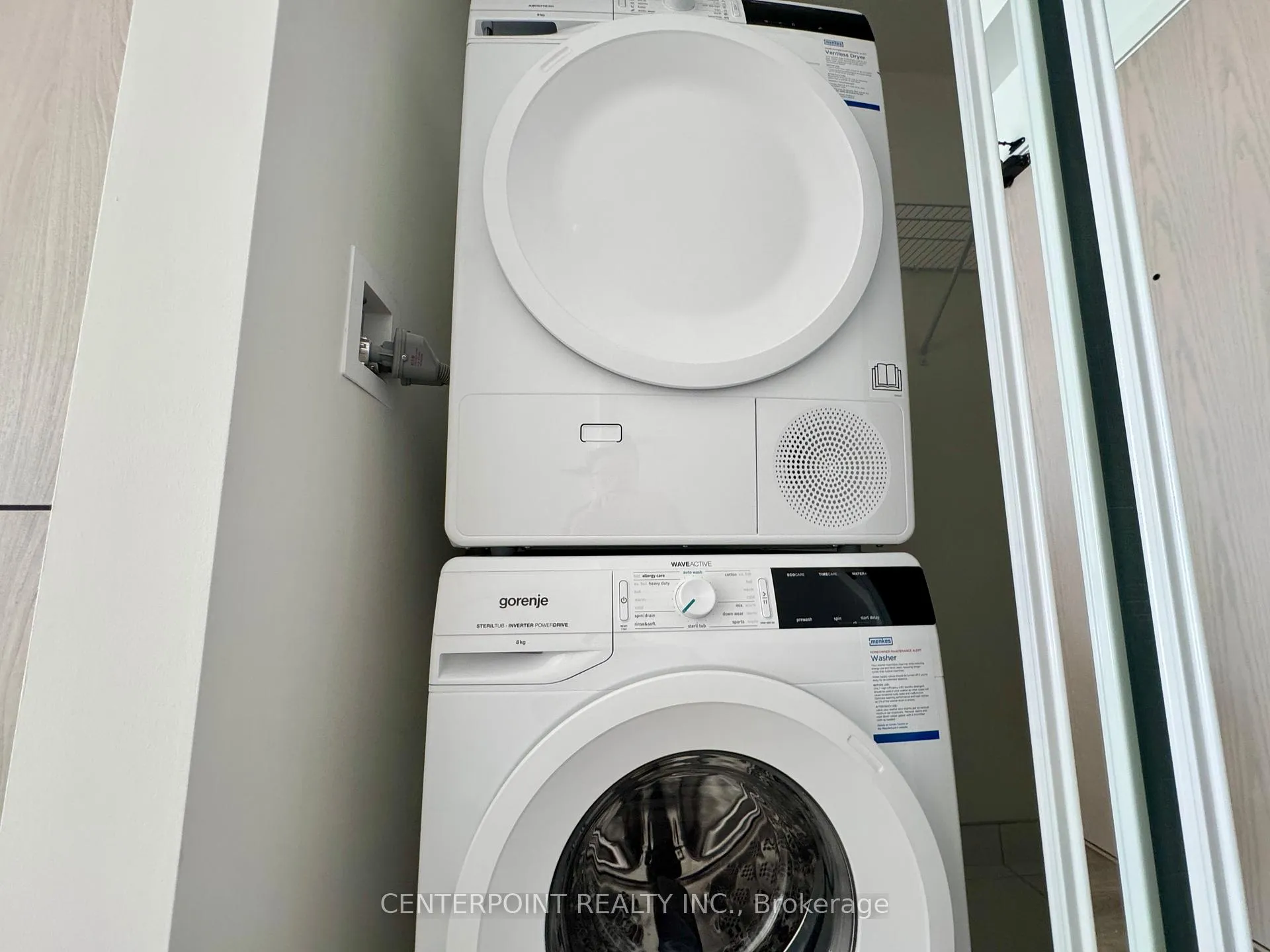 Photo 5 of Unit 810, 8 Interchange Way, Vaughan, Vaughan Corporate Centre — HOMEH