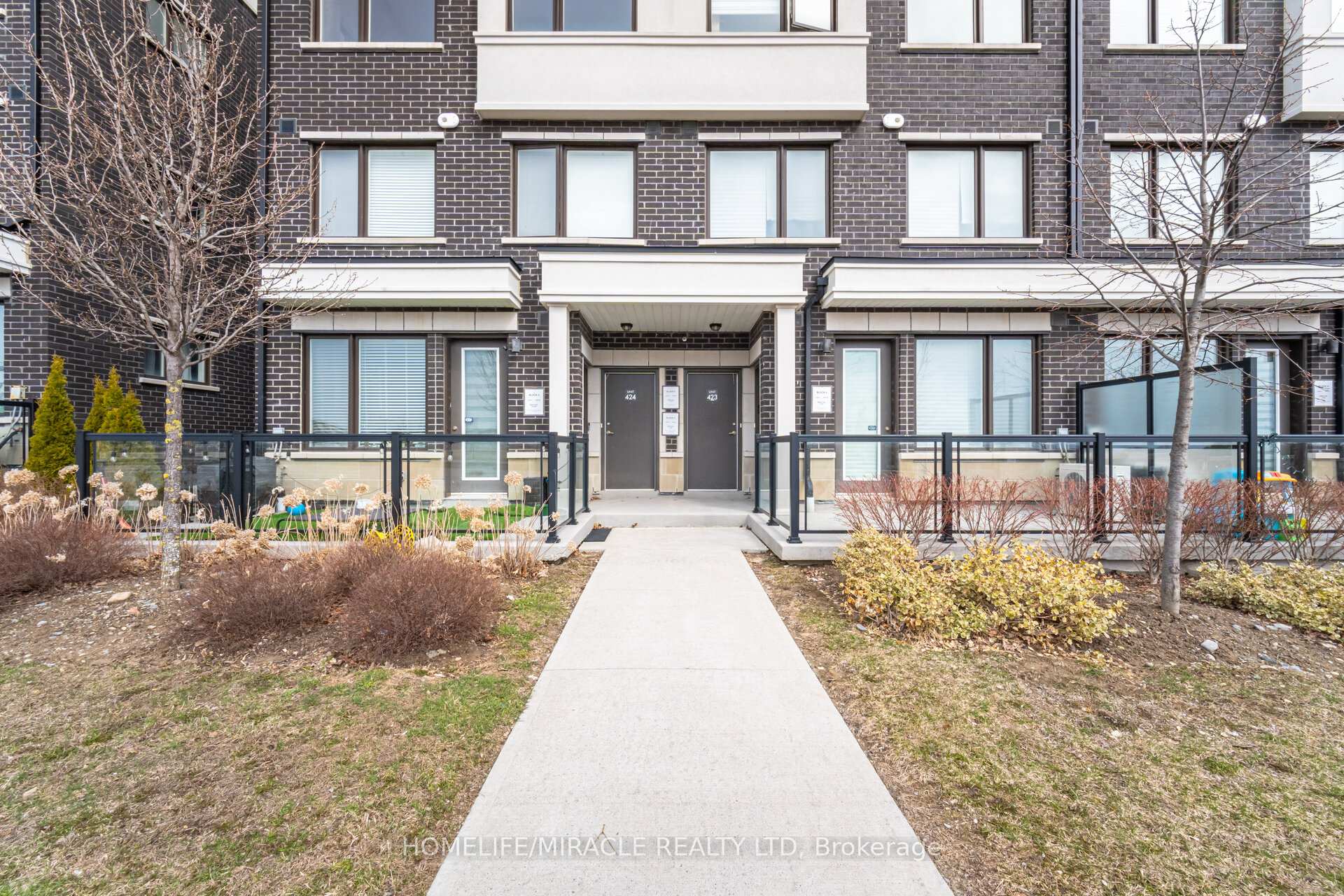 Photo 3 of Unit 424, 1711 Pure Springs Boulevard, Pickering, Duffin Heights — HOMEH