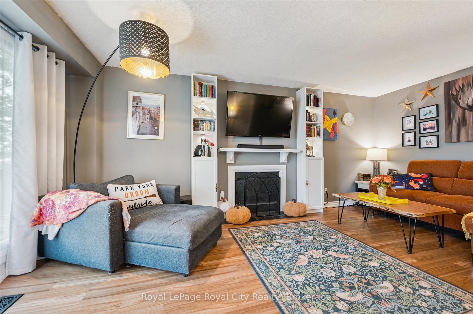 Photo 10 of 406 Scottsdale Drive, Guelph, Dovercliffe Park/Old University — HOMEH