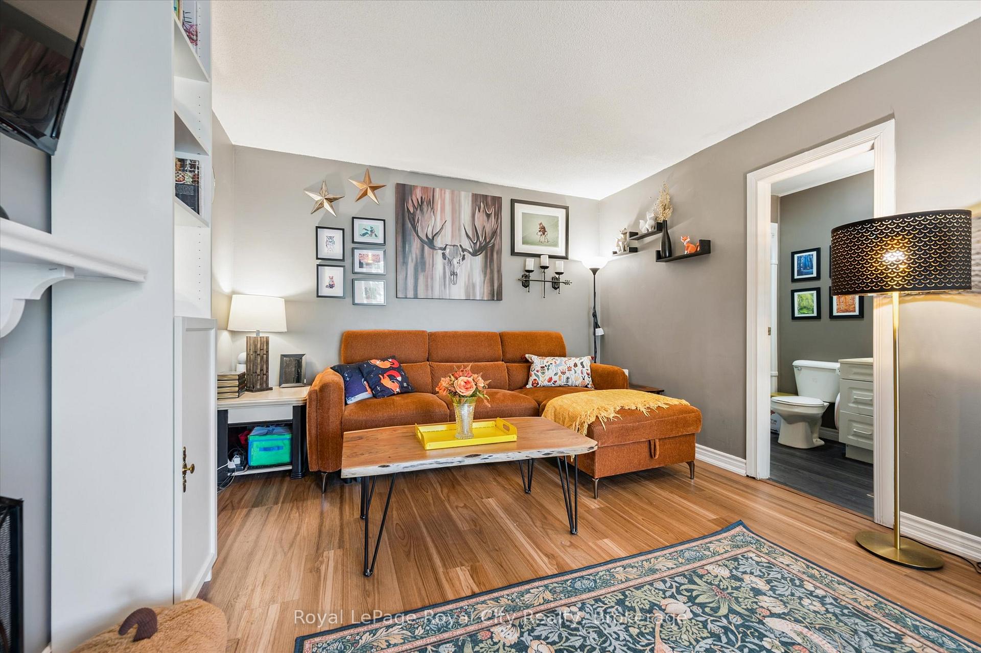 Photo 12 of 406 Scottsdale Drive, Guelph, Dovercliffe Park/Old University — HOMEH