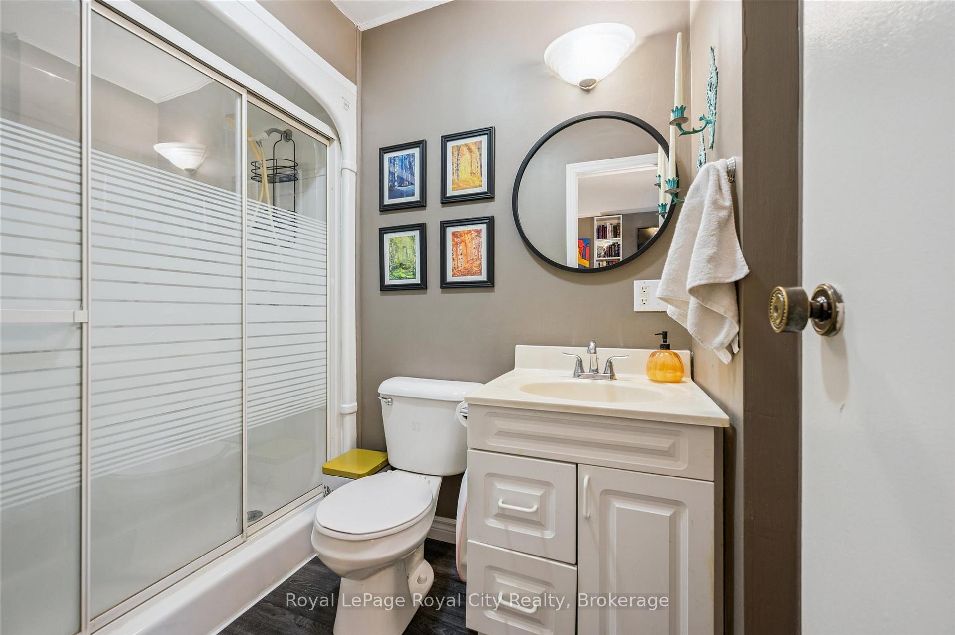 Photo 13 of 406 Scottsdale Drive, Guelph, Dovercliffe Park/Old University — HOMEH