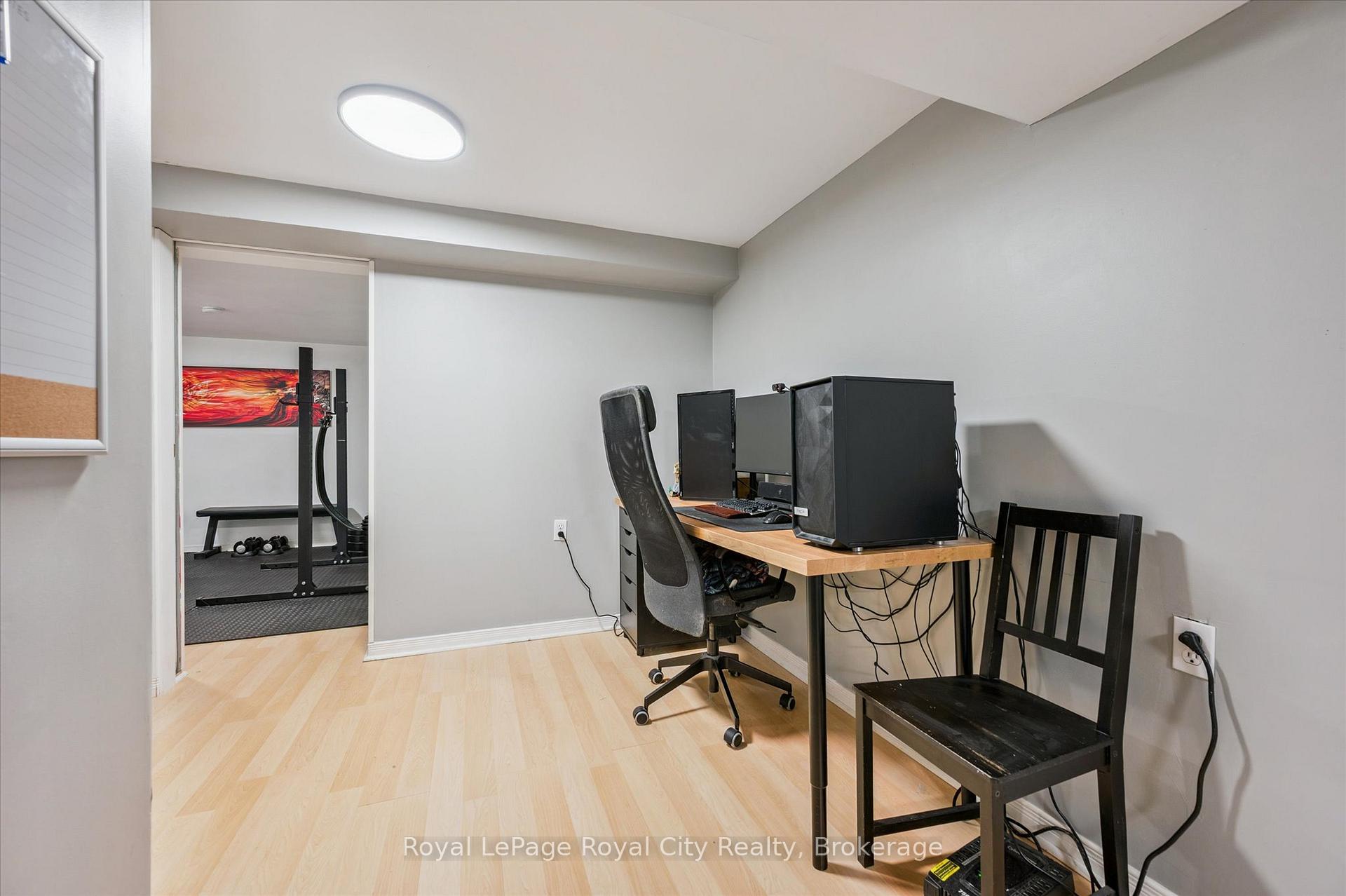 Photo 29 of 406 Scottsdale Drive, Guelph, Dovercliffe Park/Old University — HOMEH