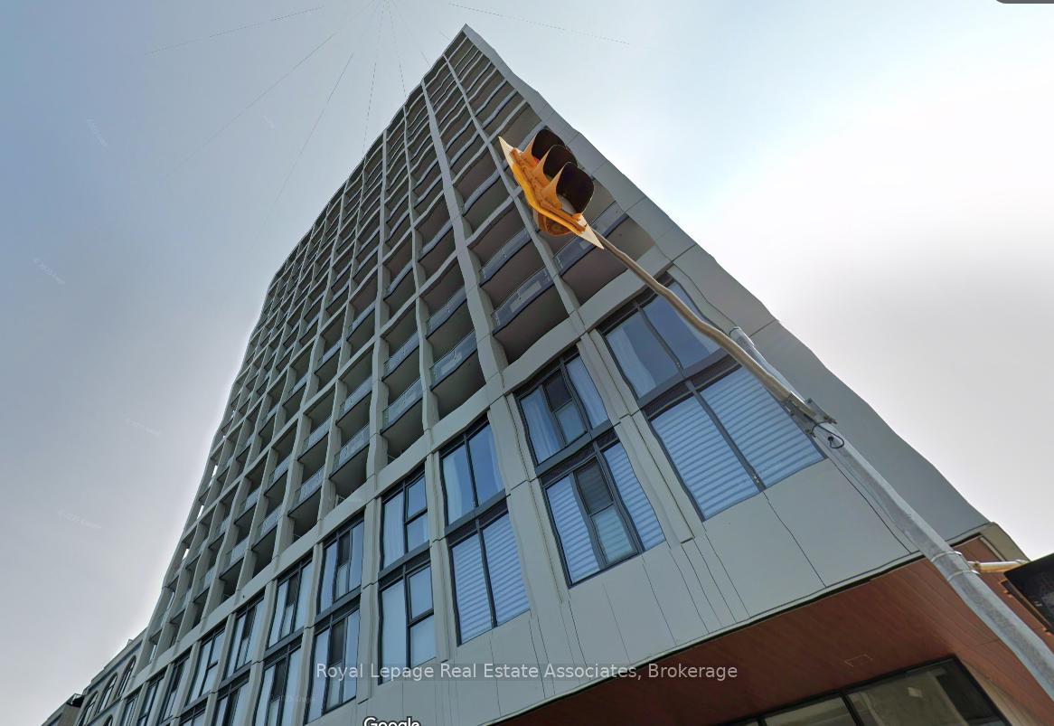 Photo 1 of Unit 211, 2020 Bathurst Street, Toronto, Humewood-Cedarvale — HOMEH