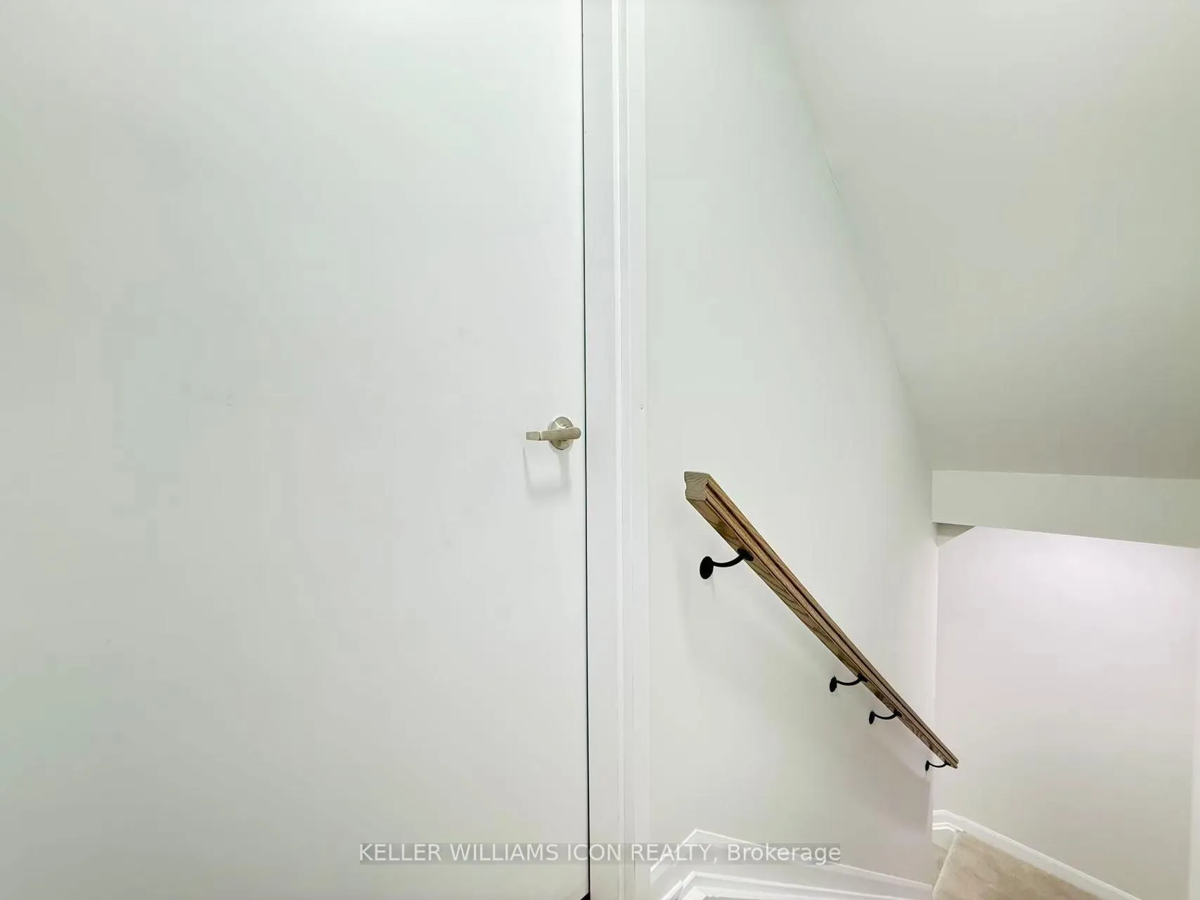 Photo 5 of Unit 19, 701 Glenroy Gilbert Drive, Ottawa, Barrhaven - Strandherd — HOMEH