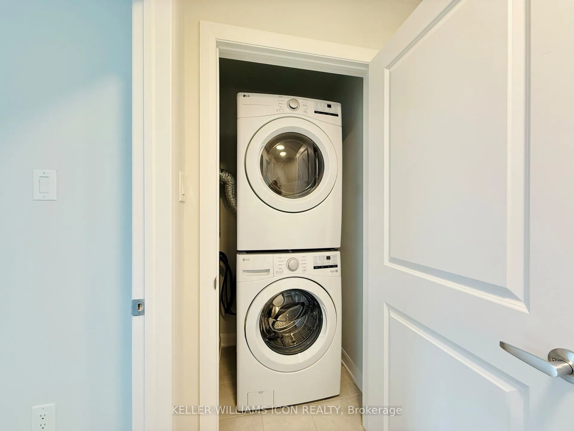 Photo 22 of Unit 19, 701 Glenroy Gilbert Drive, Ottawa, Barrhaven - Strandherd — HOMEH