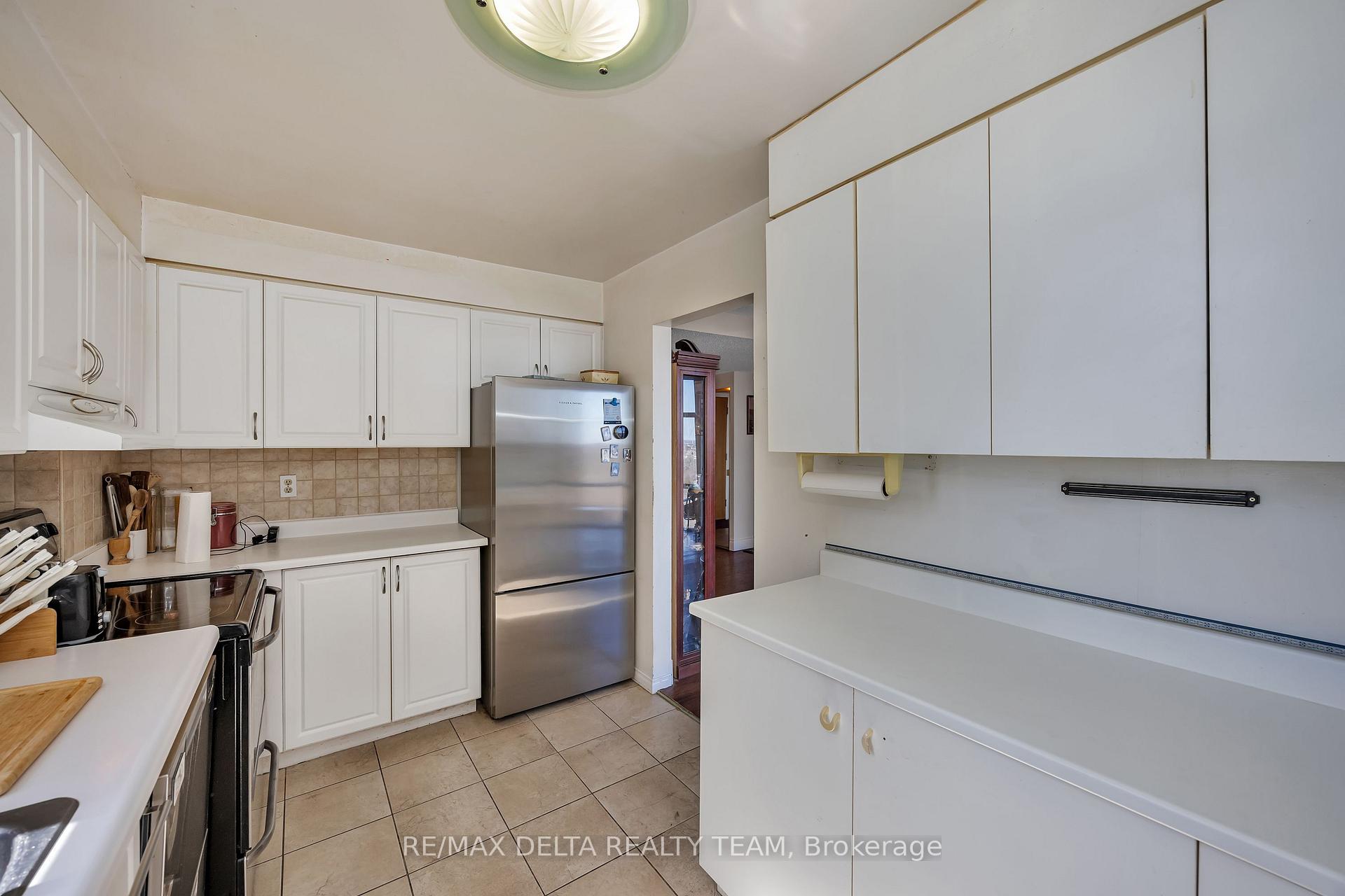 Photo 17 of Unit 1203, 2759 Carousel Crescent, Ottawa, Emerald Woods/Sawmill Creek — HOMEH