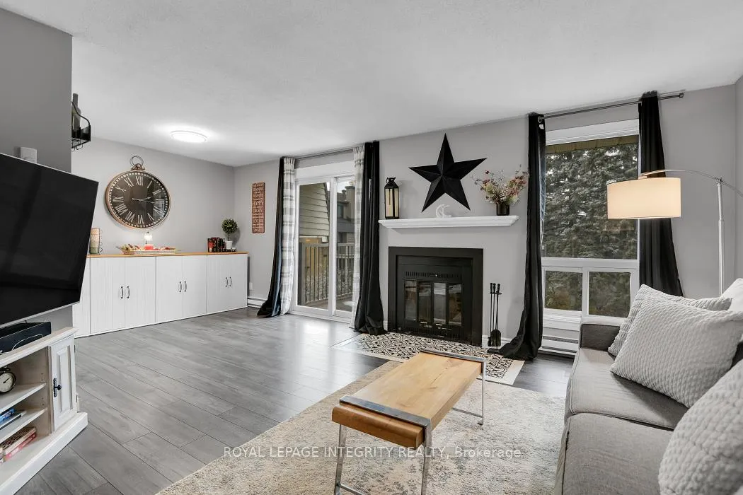 Photo 4 of Unit #6, 20 Sweetbriar Circle, Ottawa, Barrhaven - Pheasant Run — HOMEH