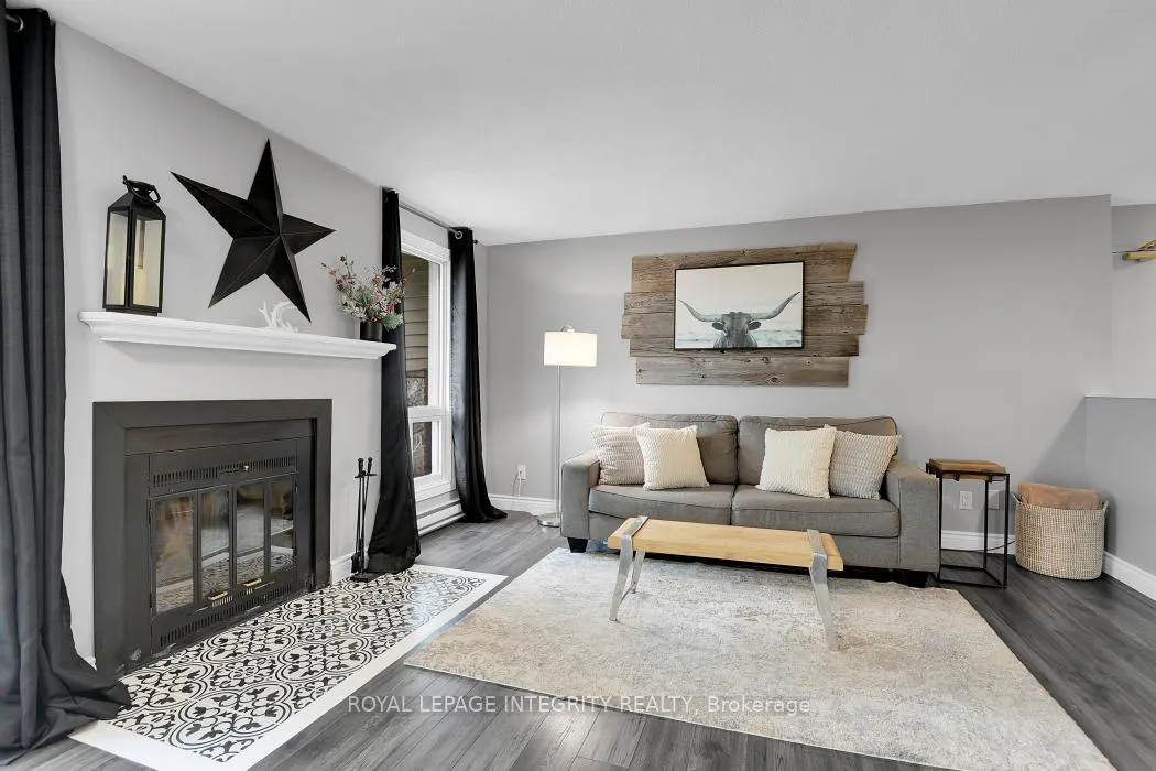 Photo 6 of Unit #6, 20 Sweetbriar Circle, Ottawa, Barrhaven - Pheasant Run — HOMEH