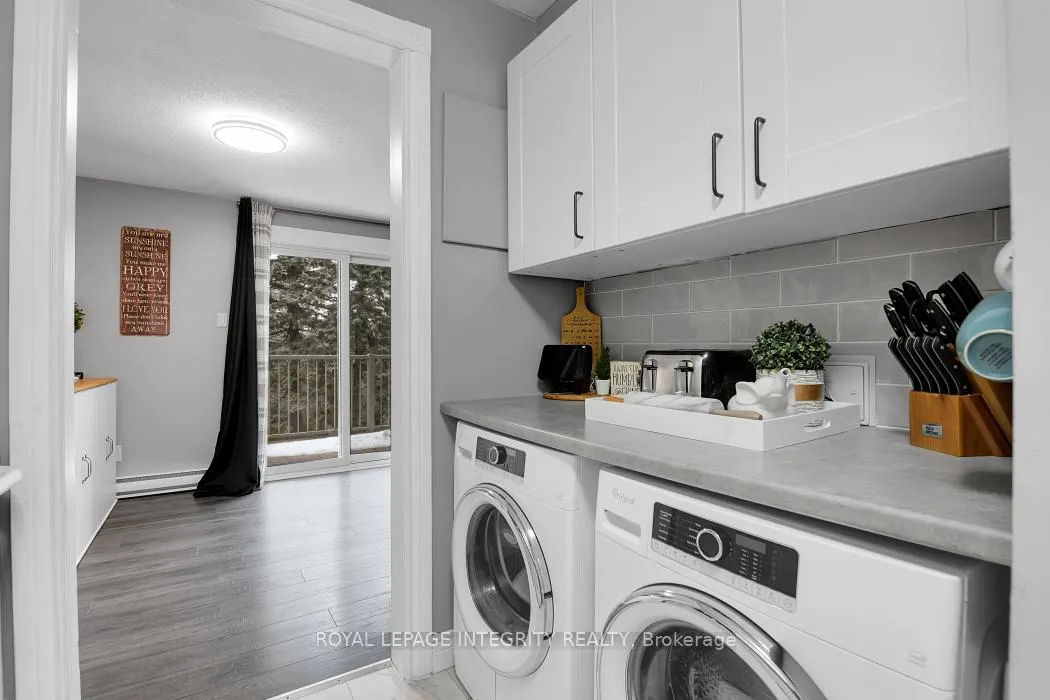 Photo 12 of Unit #6, 20 Sweetbriar Circle, Ottawa, Barrhaven - Pheasant Run — HOMEH