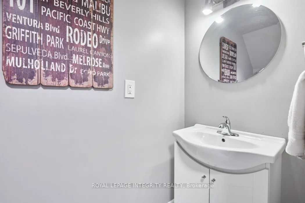 Photo 13 of Unit #6, 20 Sweetbriar Circle, Ottawa, Barrhaven - Pheasant Run — HOMEH