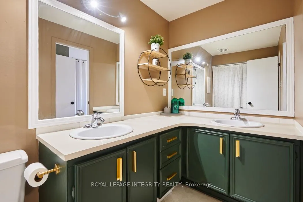 Photo 20 of Unit #6, 20 Sweetbriar Circle, Ottawa, Barrhaven - Pheasant Run — HOMEH