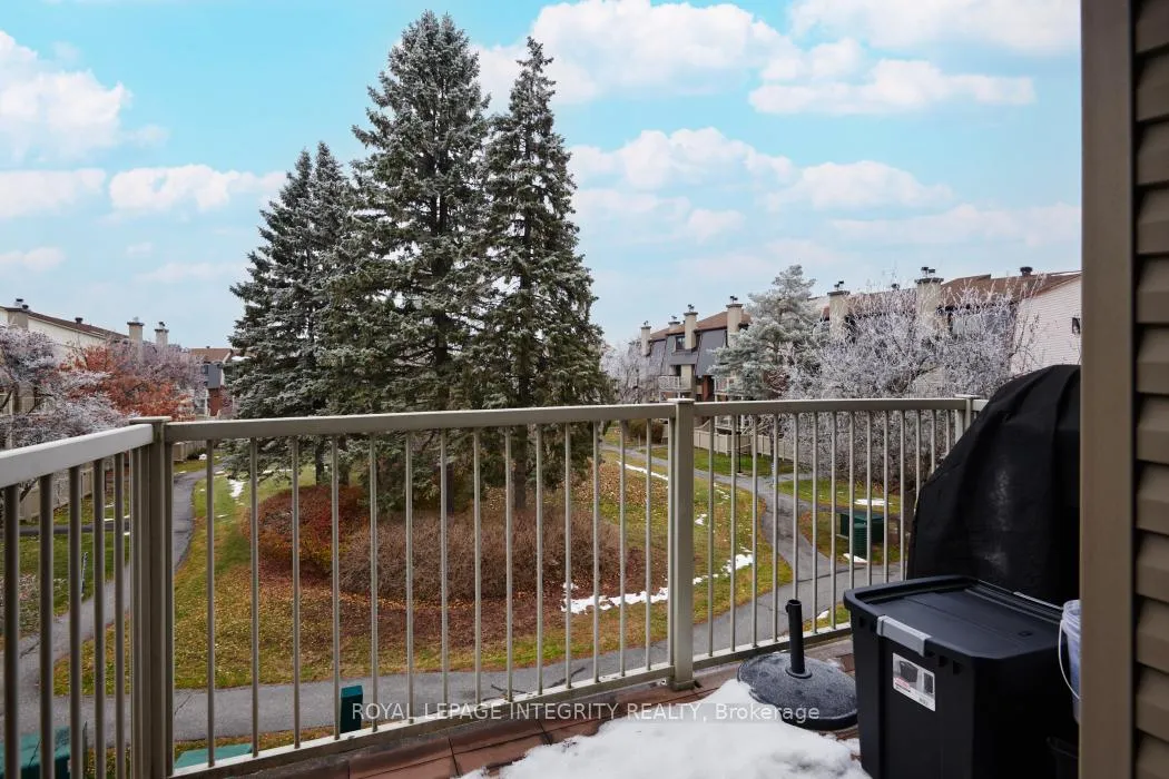 Photo 22 of Unit #6, 20 Sweetbriar Circle, Ottawa, Barrhaven - Pheasant Run — HOMEH