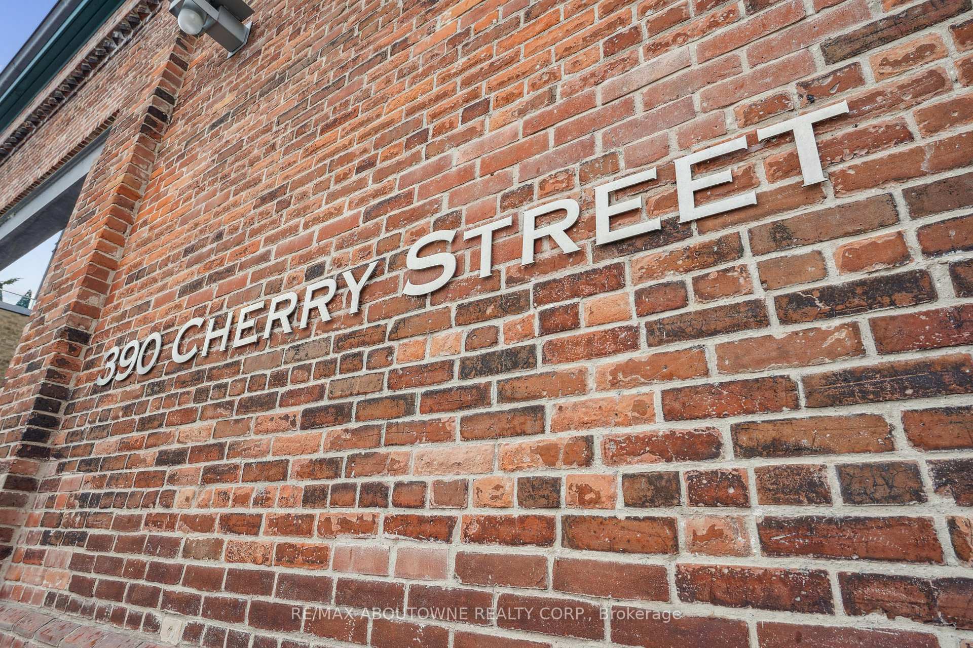Front of Unit 2310, 390 Cherry Street