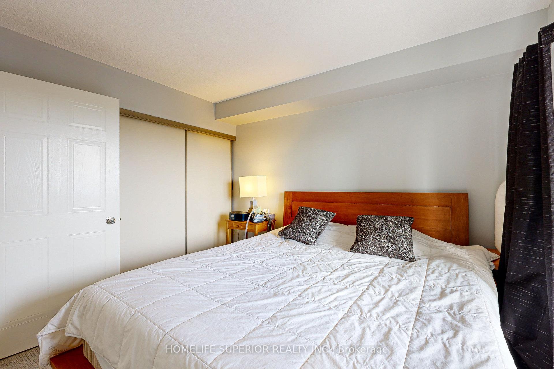 Photo 10 of Unit 603, 711 Rossland Road E, Whitby, Pringle Creek — HOMEH