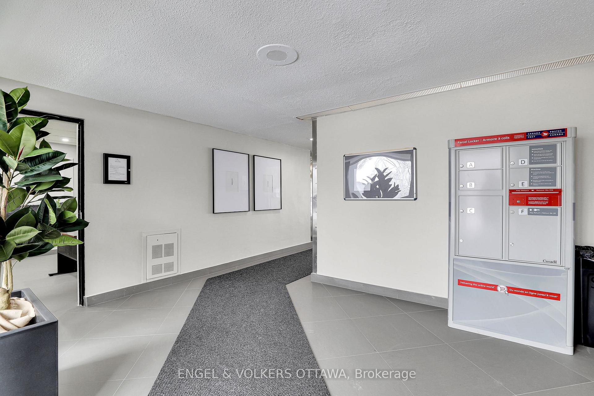 Photo 4 of Unit 1703, 2935 Richmond Road, Ottawa, Britannia Heights — HOMEH