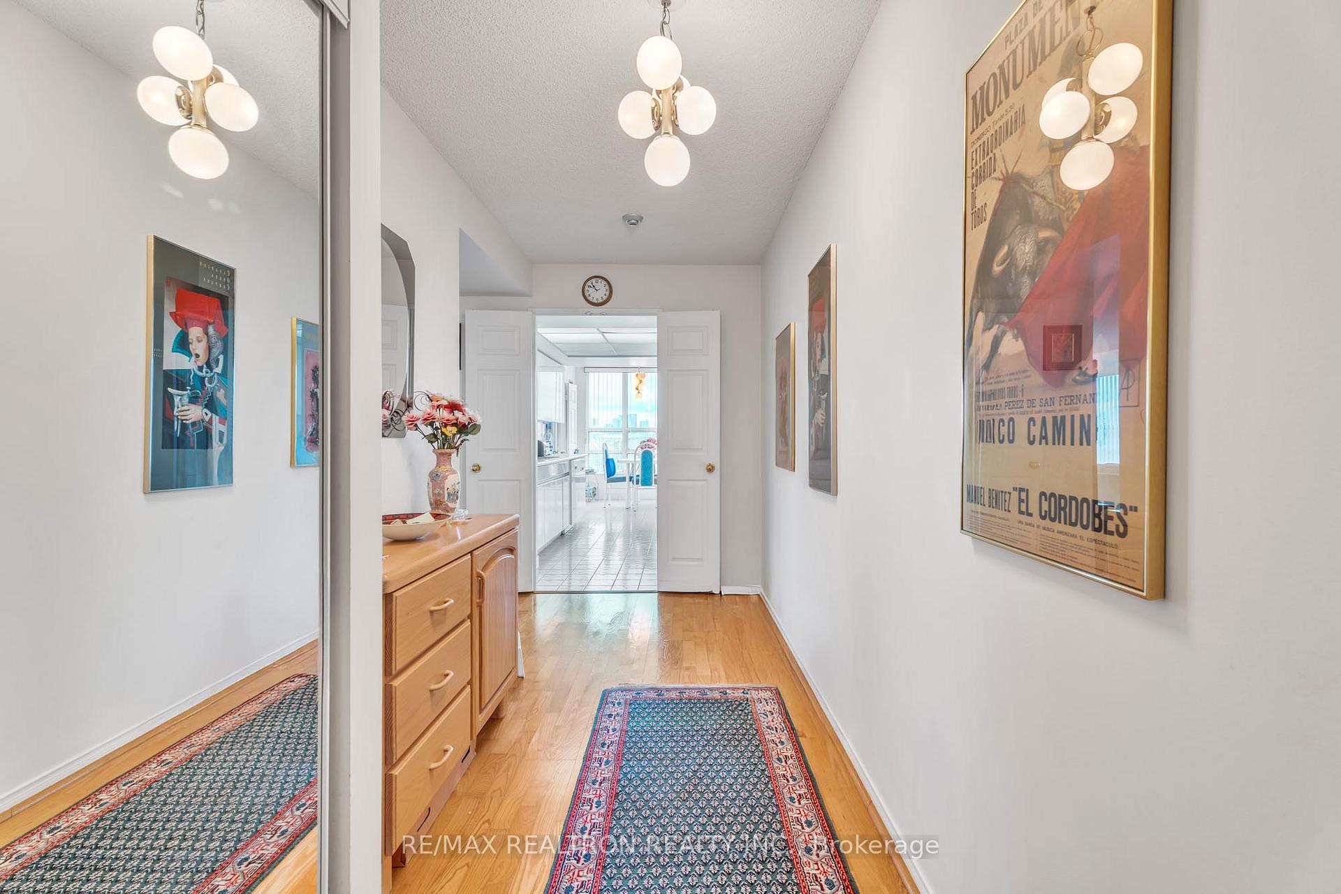 Photo 6 of Unit 411, 7825 Bayview Avenue, Markham, Aileen-Willowbrook — HOMEH