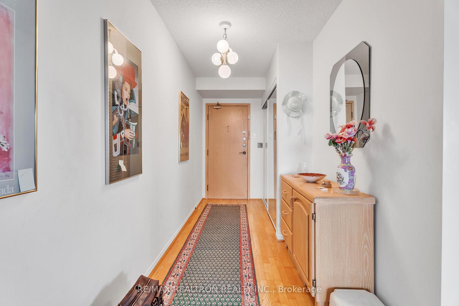 Photo 7 of Unit 411, 7825 Bayview Avenue, Markham, Aileen-Willowbrook — HOMEH