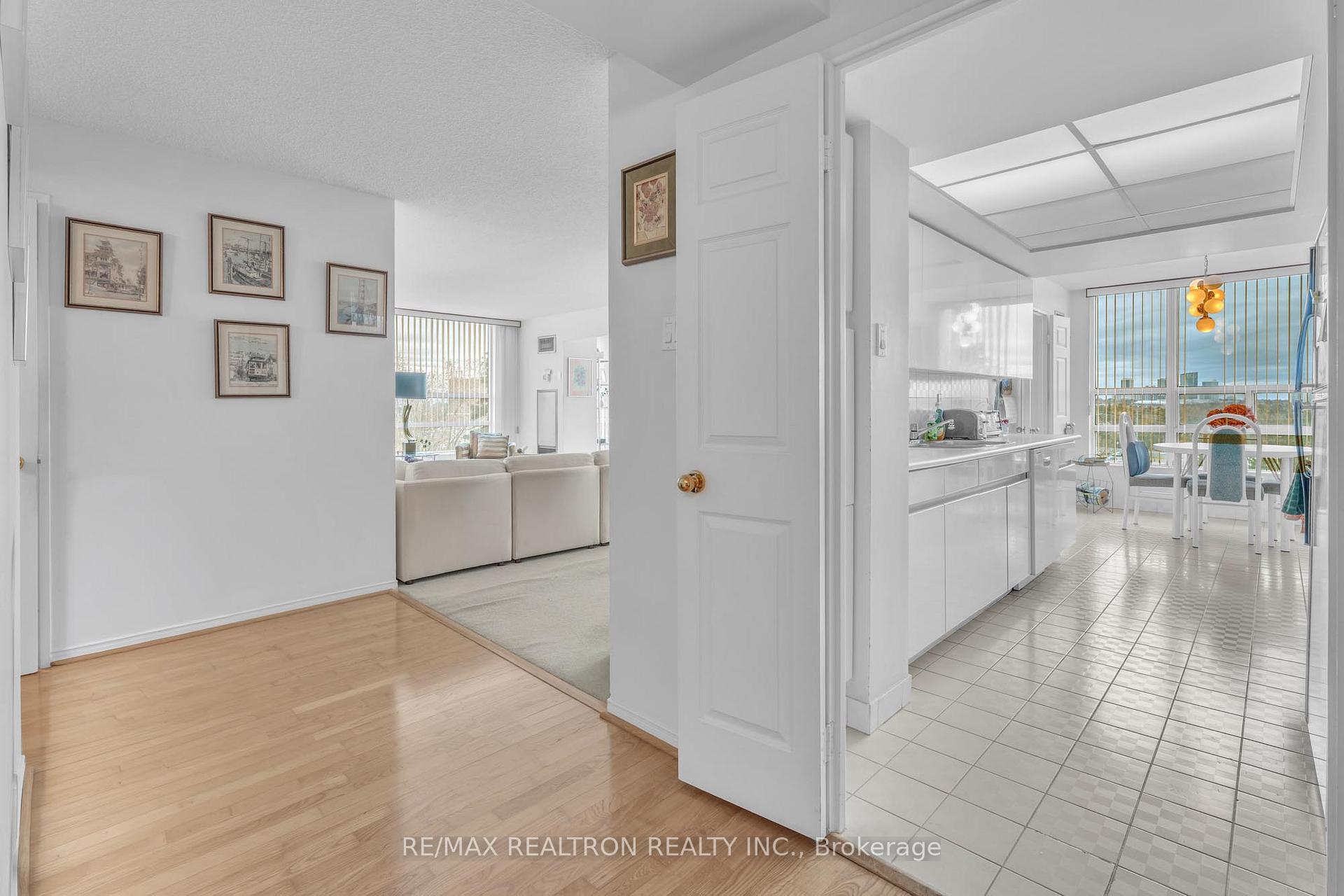 Photo 33 of Unit 411, 7825 Bayview Avenue, Markham, Aileen-Willowbrook — HOMEH