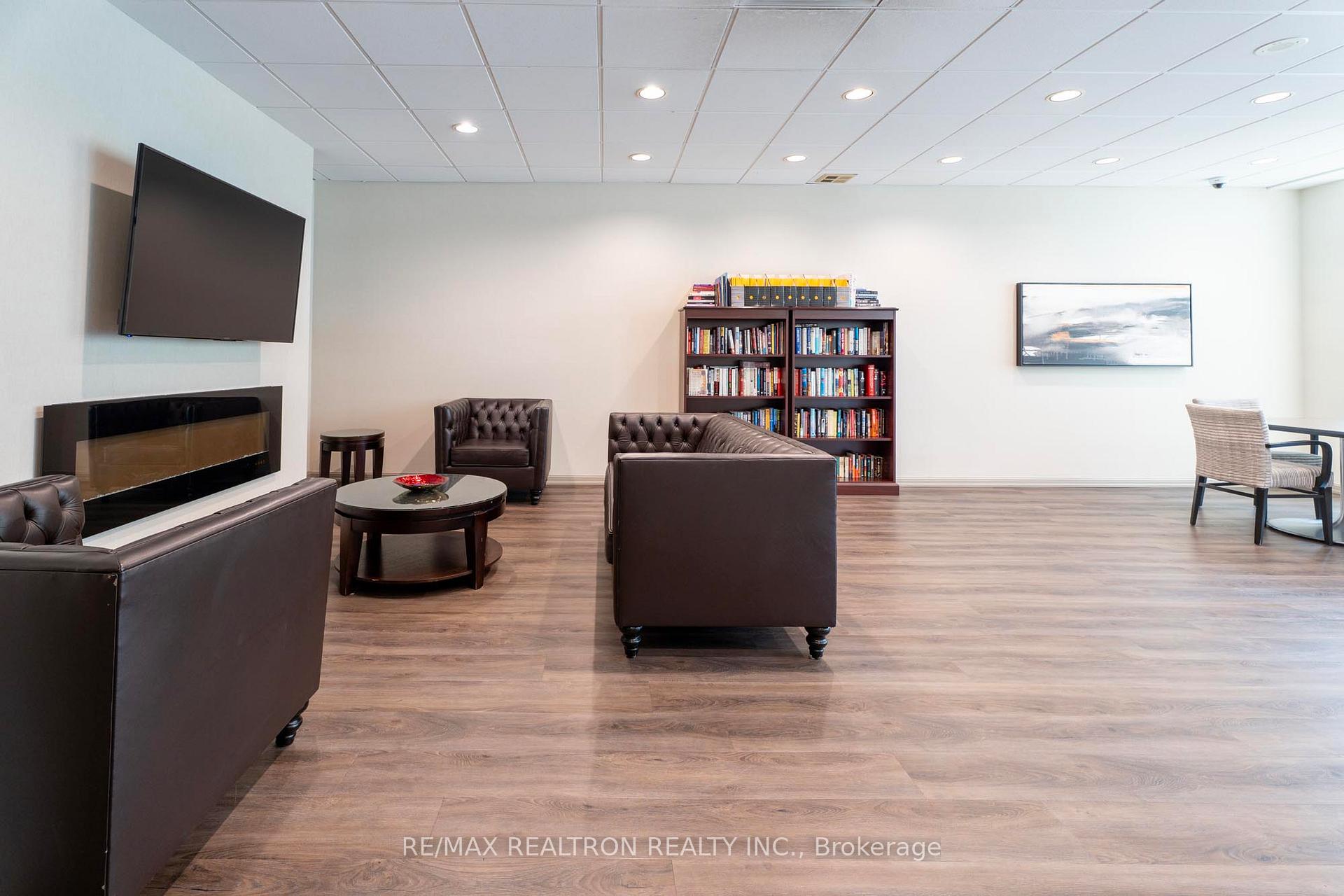 Photo 45 of Unit 411, 7825 Bayview Avenue, Markham, Aileen-Willowbrook — HOMEH
