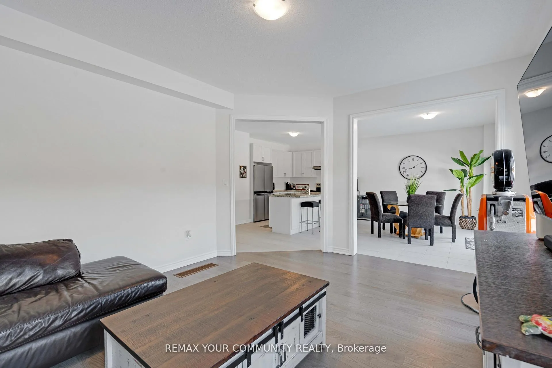 Photo 6 of 1537 Prentice Road, Innisfil, Alcona — HOMEH