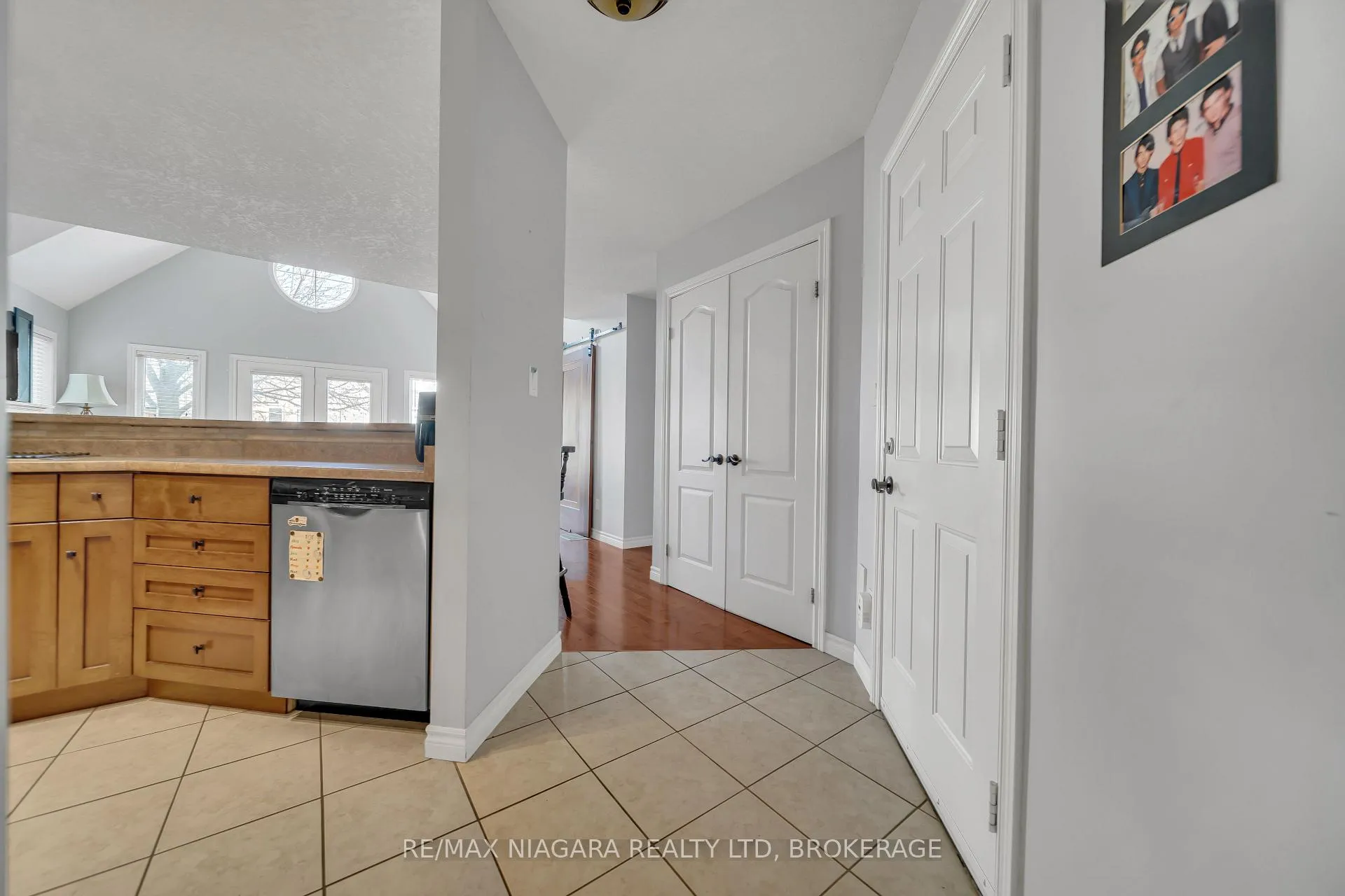 Photo 6 of Unit 81, 165 Terraview Crescent, Guelph, Kortright West — HOMEH