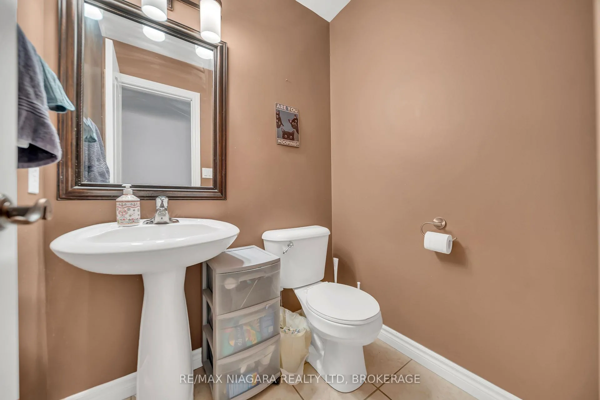 Photo 15 of Unit 81, 165 Terraview Crescent, Guelph, Kortright West — HOMEH