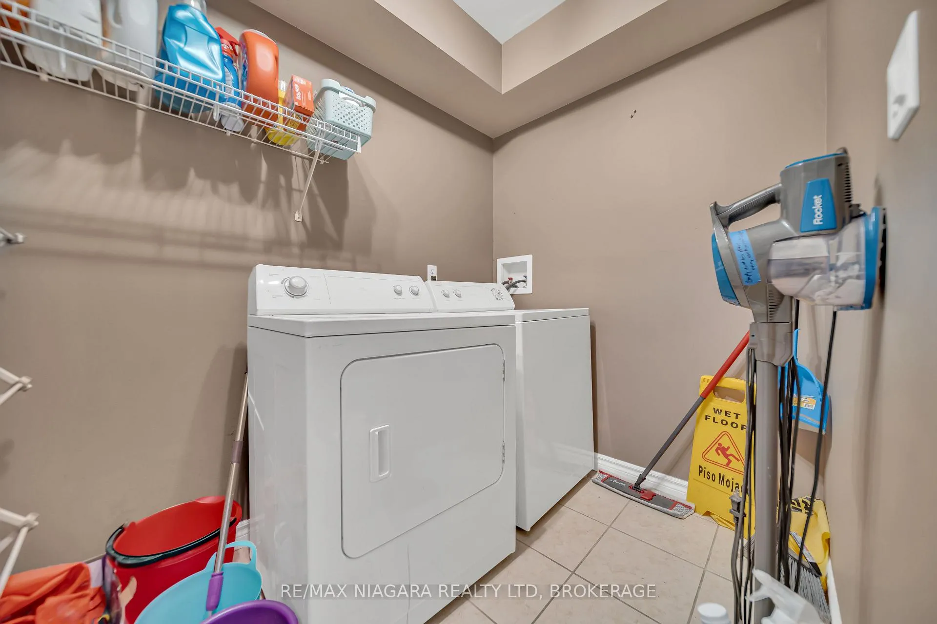 Photo 16 of Unit 81, 165 Terraview Crescent, Guelph, Kortright West — HOMEH