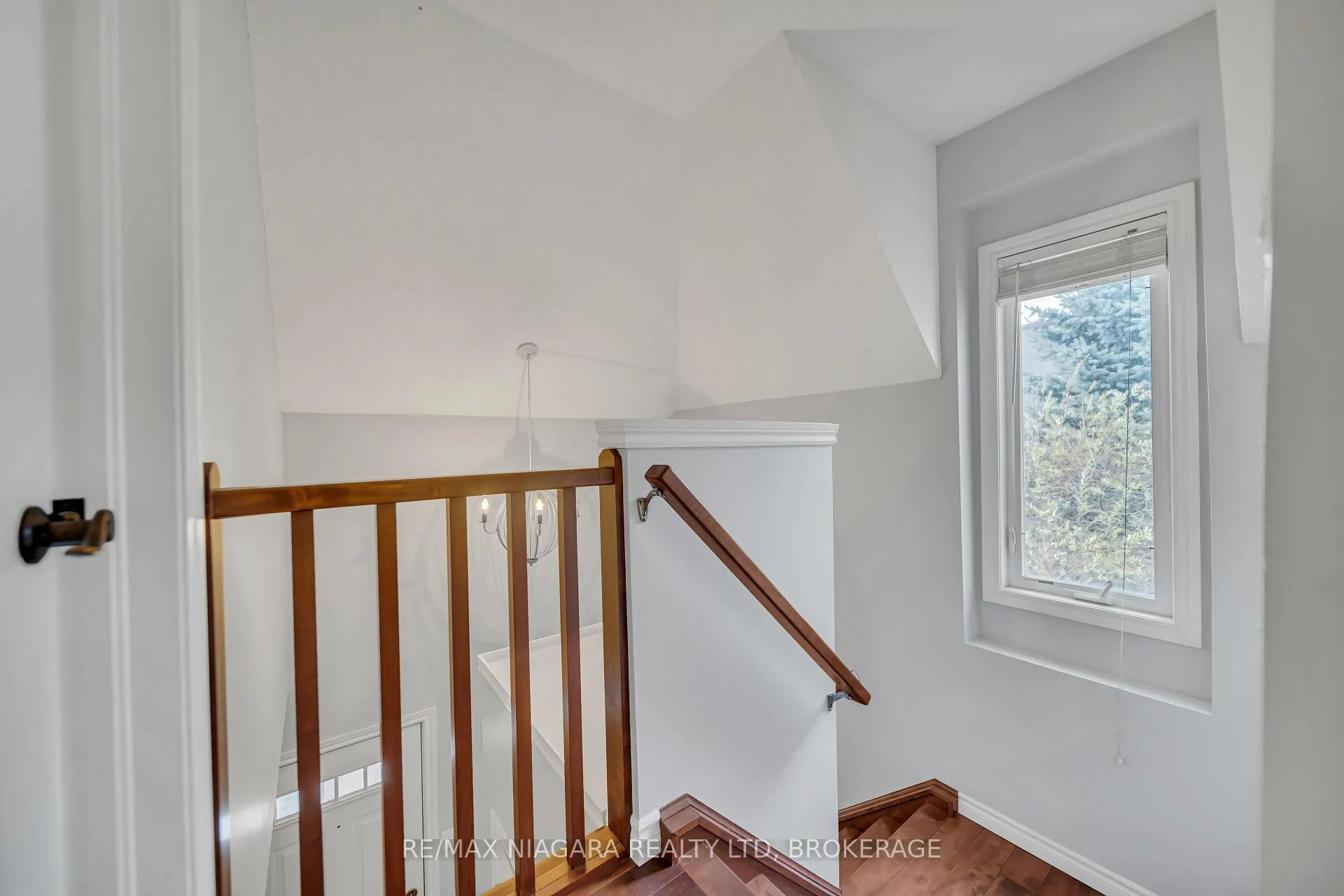 Photo 17 of Unit 81, 165 Terraview Crescent, Guelph, Kortright West — HOMEH