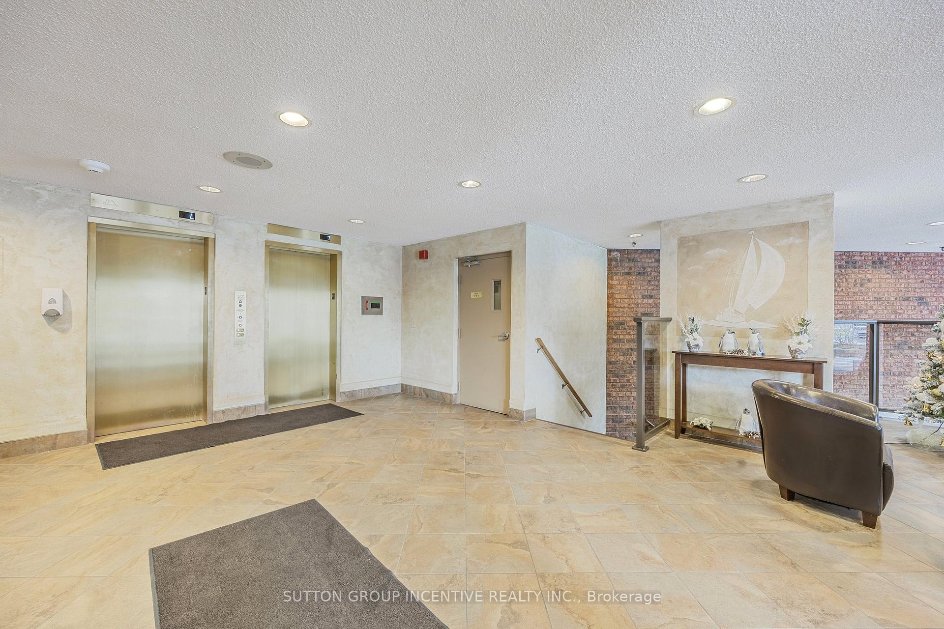 Photo 3 of Unit 104, 181 Collier Street, Barrie, North Shore — HOMEH