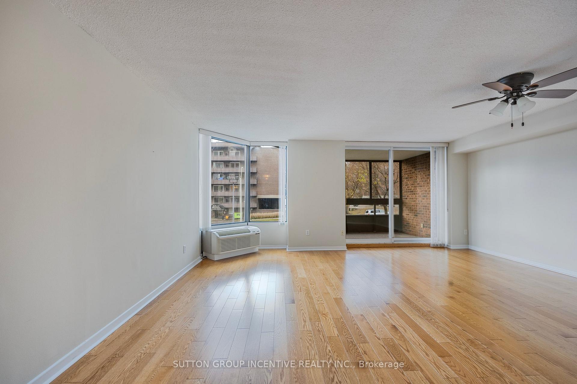 Photo 6 of Unit 104, 181 Collier Street, Barrie, North Shore — HOMEH