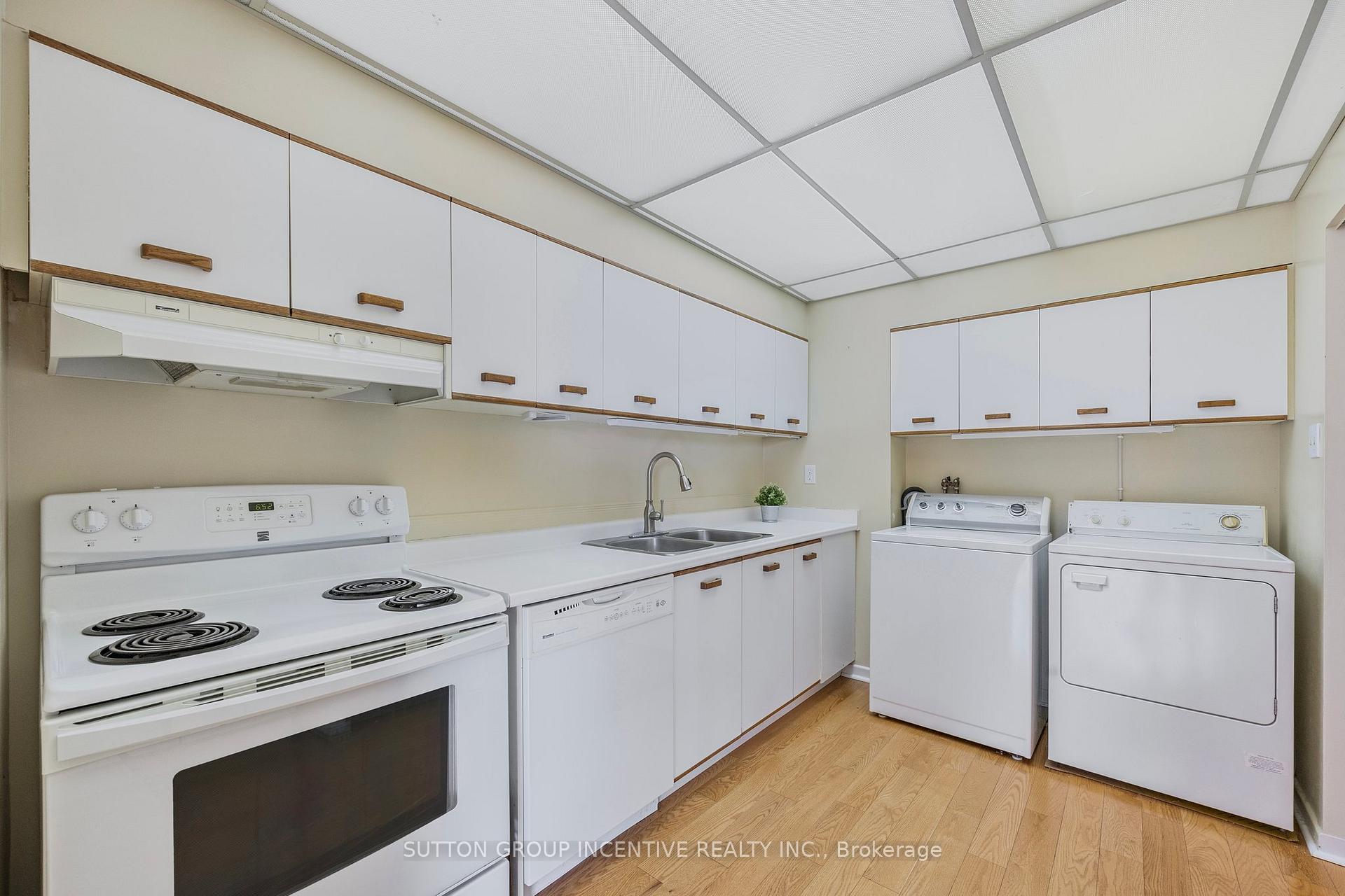 Photo 11 of Unit 104, 181 Collier Street, Barrie, North Shore — HOMEH